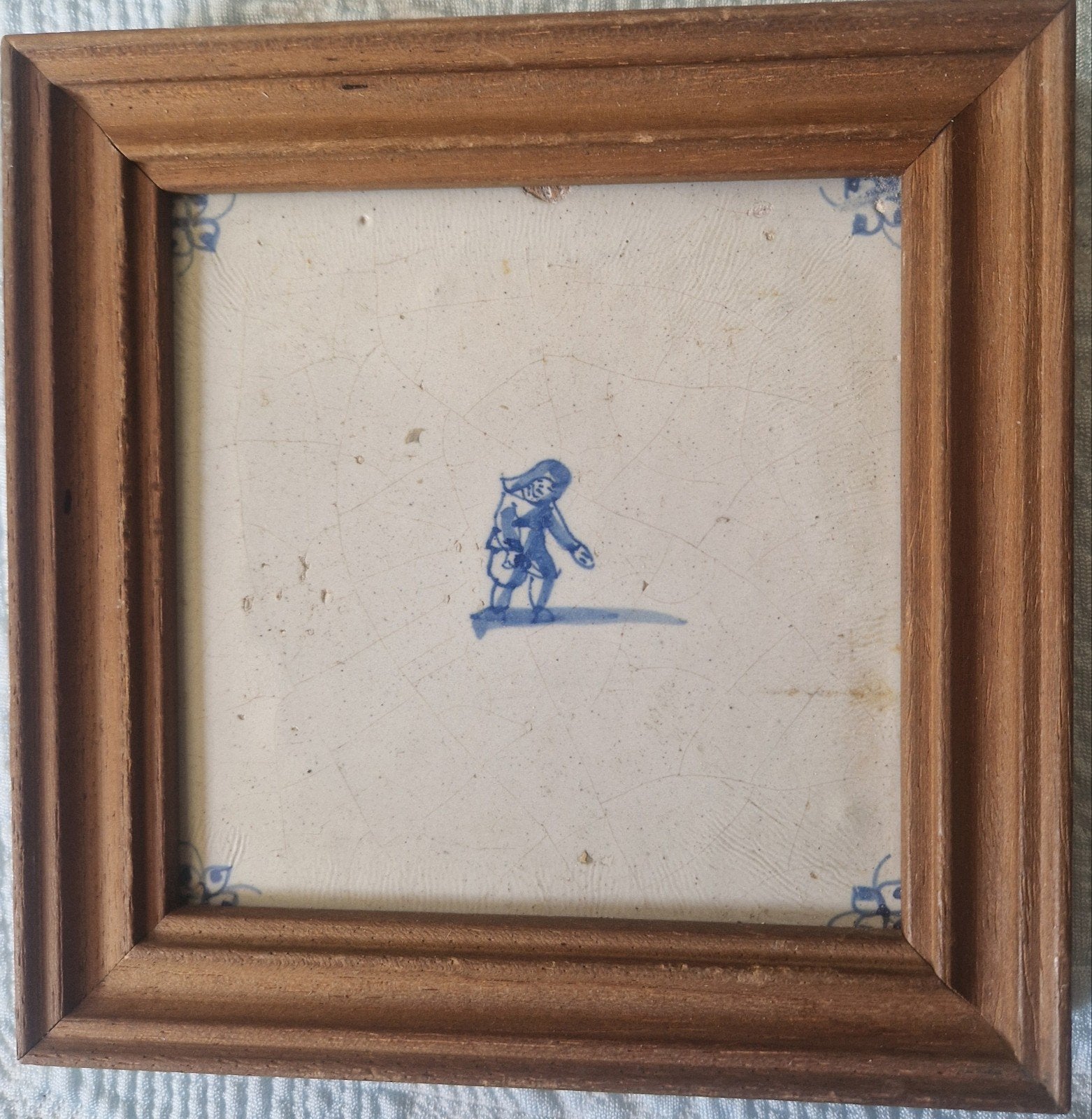 Oude Delfts Blauwe Tegel met Schaatsende Jongen, Ophalen of Verzenden