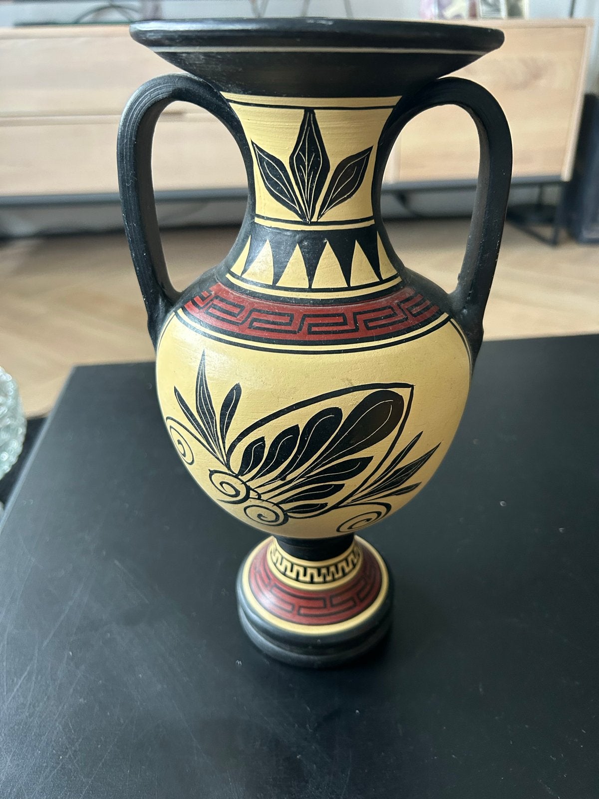 Vintage Griekse vaas - Handgemaakt in Patras, Griekenland, Antiek en Kunst, Antiek | Vazen, Ophalen