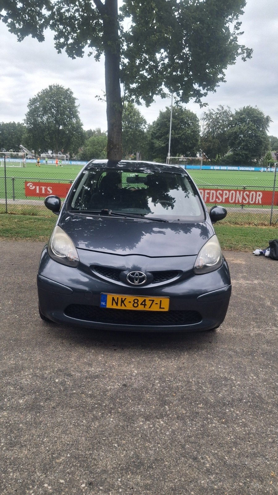 Toyota Aygo 1.0 12V Vvt-i 5DRS 2007 Grijs !!REPARATIES!!, Auto's, Voorwielaandrijving, Stof, Elektrische ramen, 68 pk