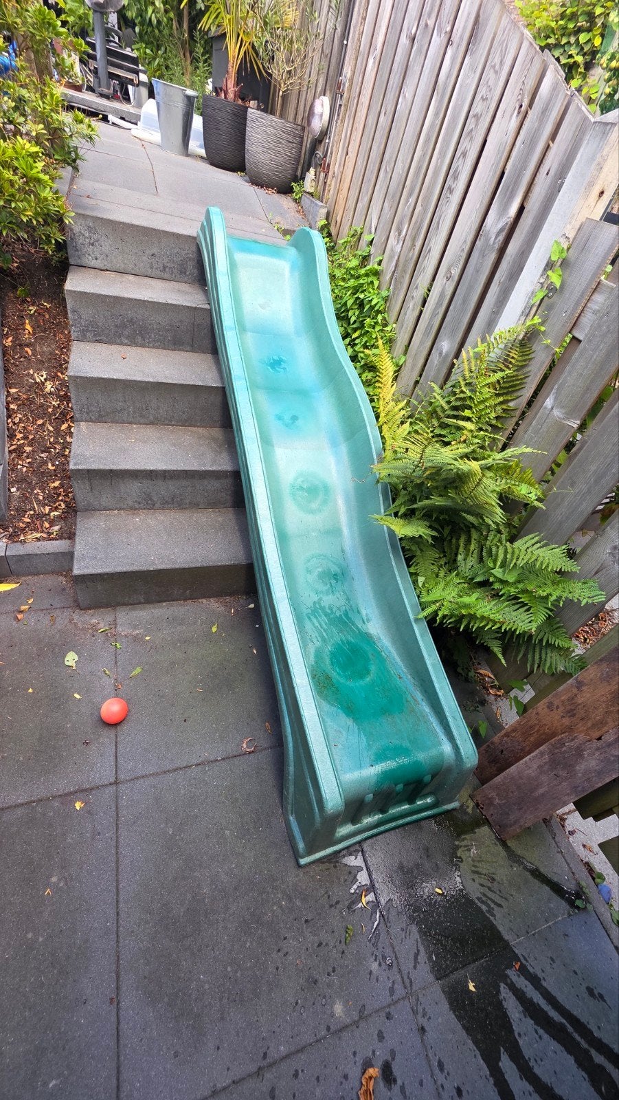 Groene glijbaan voor in de tuin, Ophalen, Gebruikt, Glijbaan