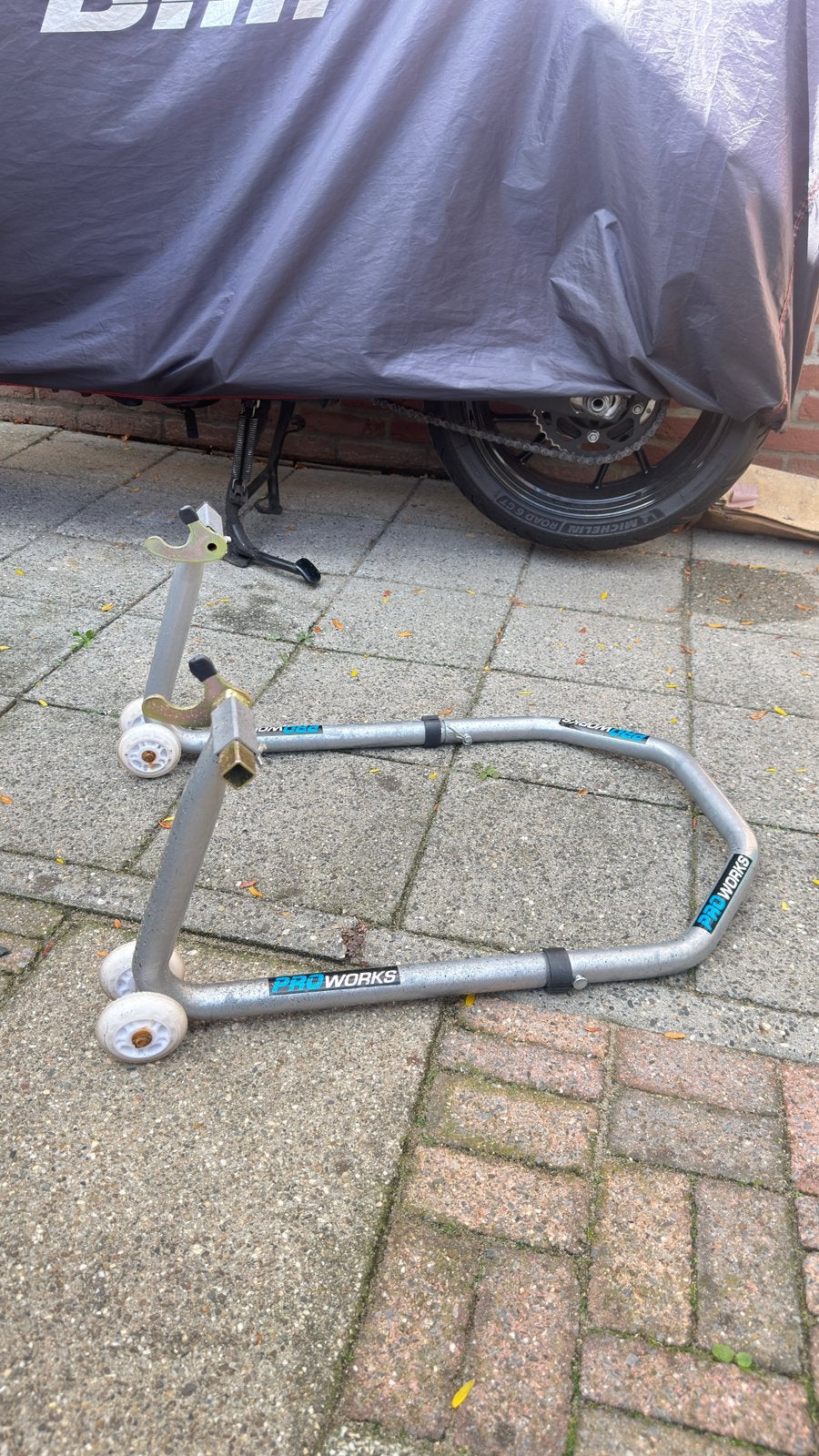 ProWorks Paddock Stand, Ophalen