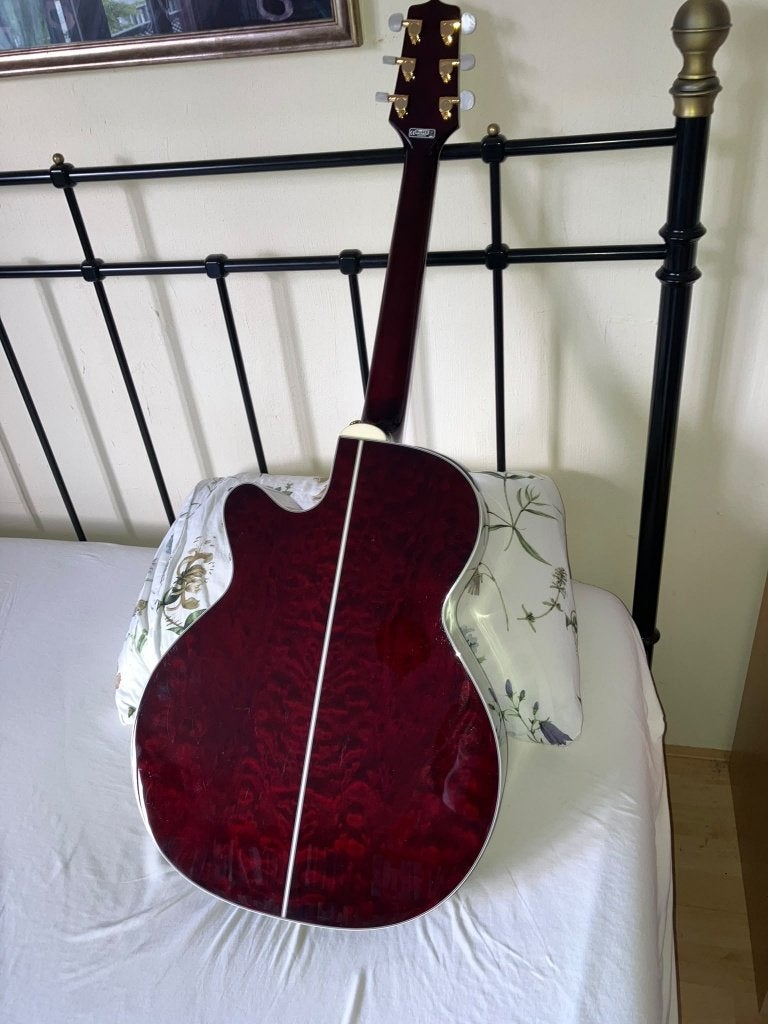 Foto 3 van Takamine GN75CE 'Wine Red'