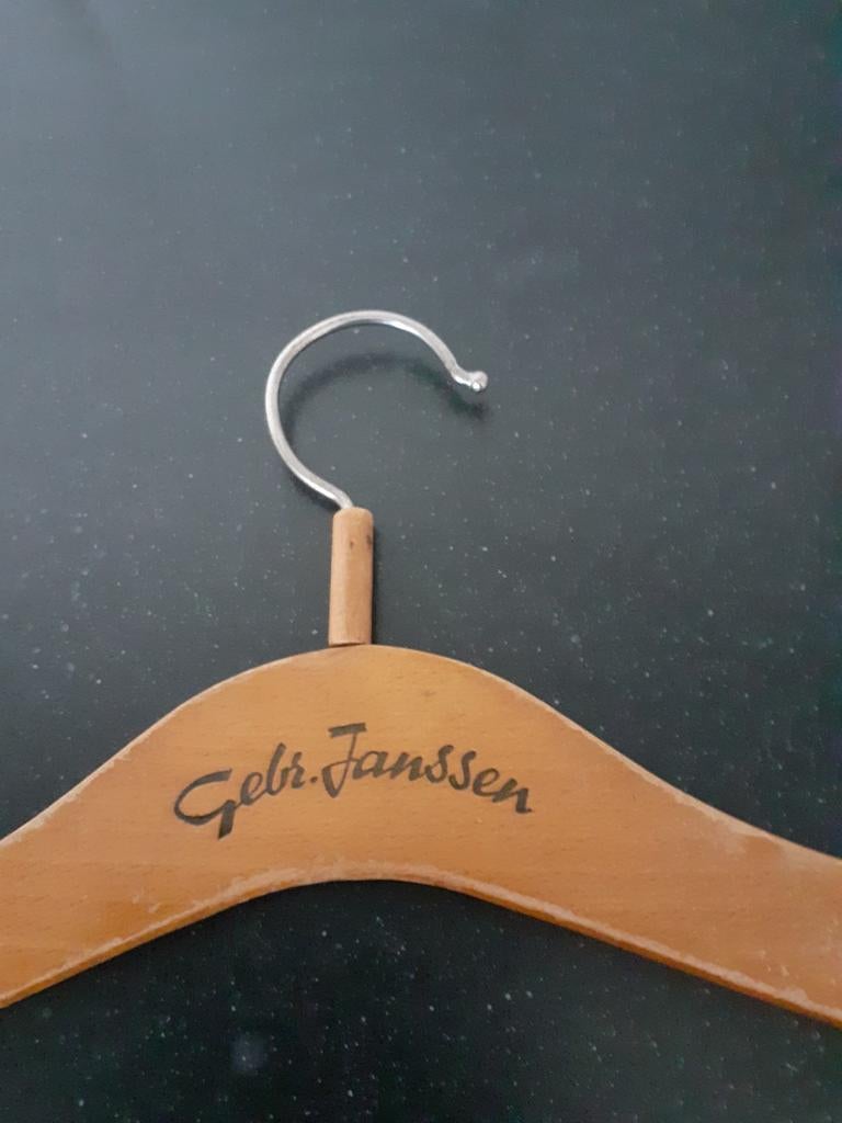 Oud kapstokje met naam, Ophalen of Verzenden, Gebruikt
