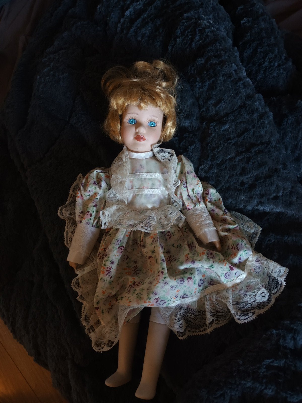 Vintage Porseleinen Pop met Bloemenjurk, Verzamelen, Ophalen of Verzenden, Gebruikt, Pop