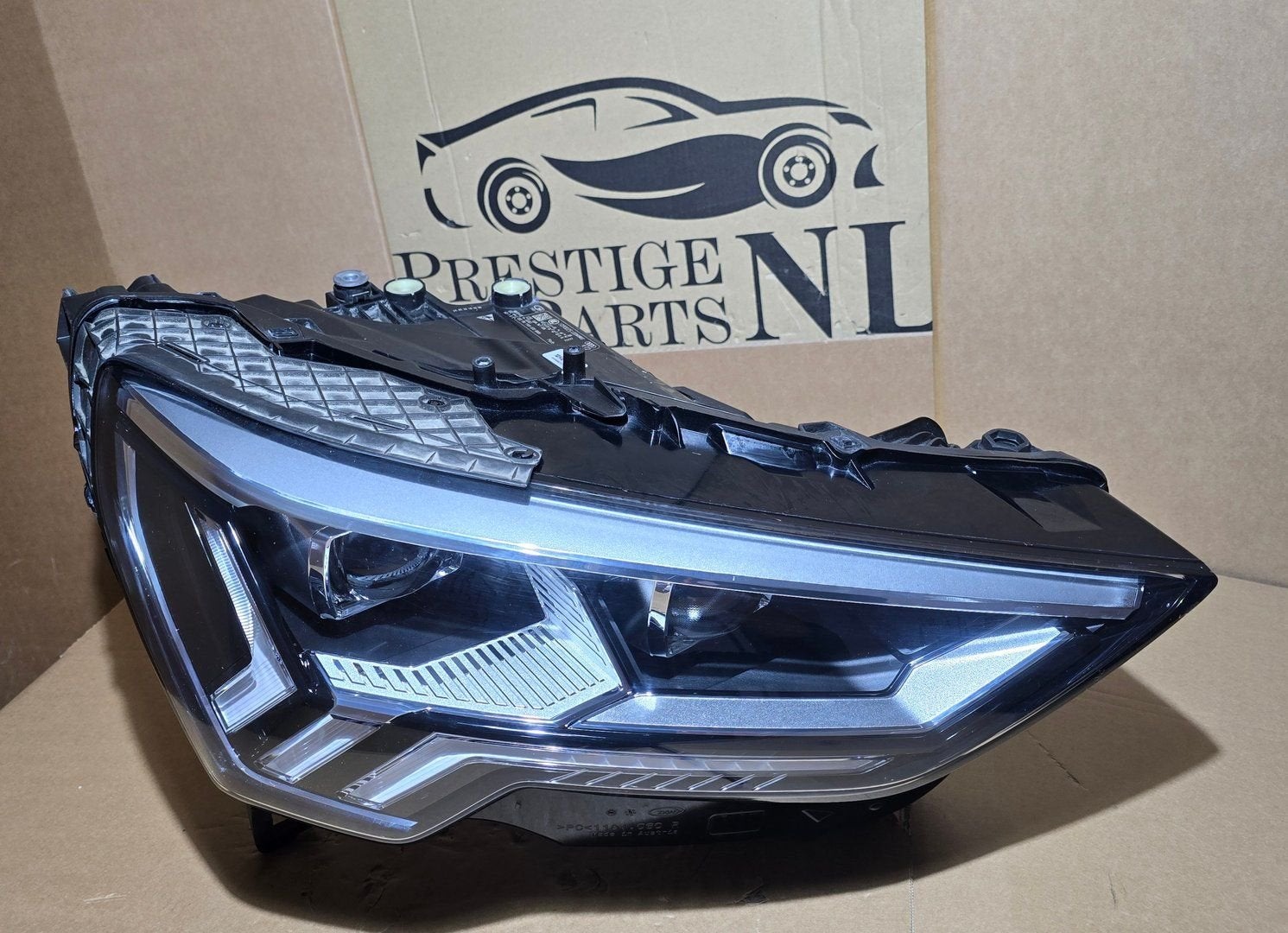 Koplamp Audi Q3 F3 83A Voll LED Matrix Rechts 83A941036, Auto-onderdelen, Verlichting, Gebruikt, -, Ophalen of Verzenden, -