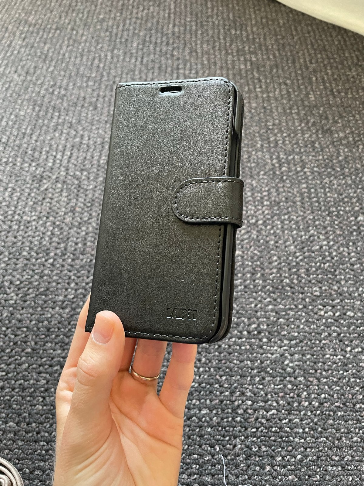Labbi Leren Bookcover voor iPhone 12 Zwart, Telecommunicatie, Mobiele telefoons | Hoesjes en Frontjes | Apple iPhone, Zwart, Overige merken
