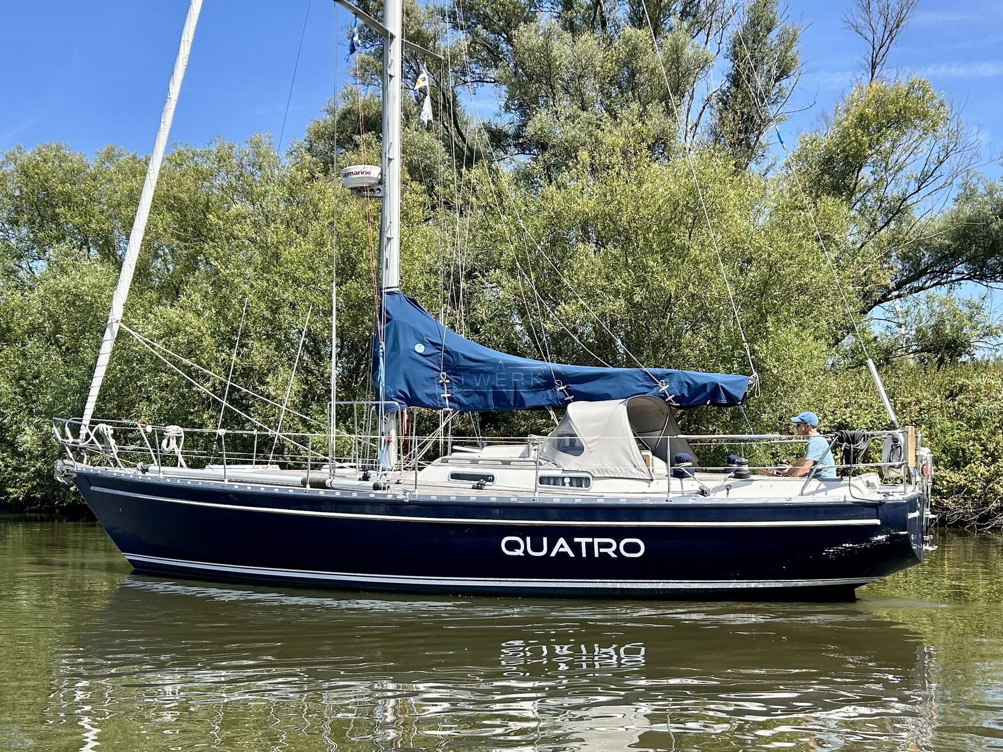 Breehorn 37, Gebruikt, Polyester, Diesel