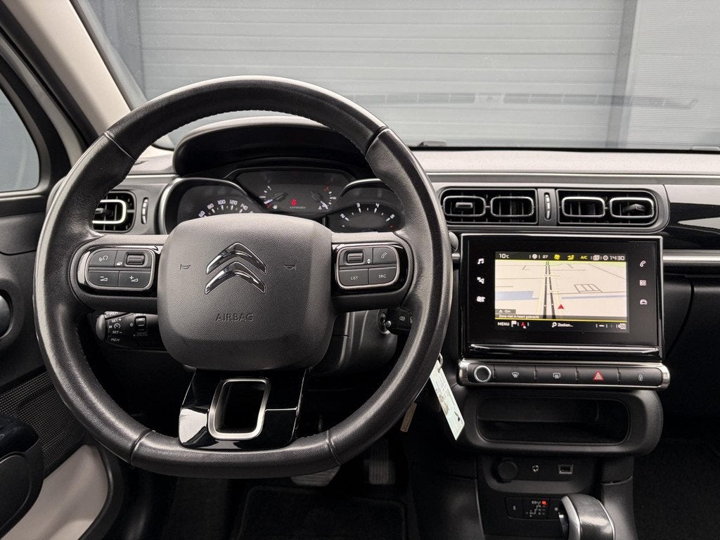 Citroen C3 1.2 PureTech S&S Shine Automaat,Camera,Navi,Pdc,R, Auto's, Gebruikt, Euro 6, 1199 cc, 450 kg