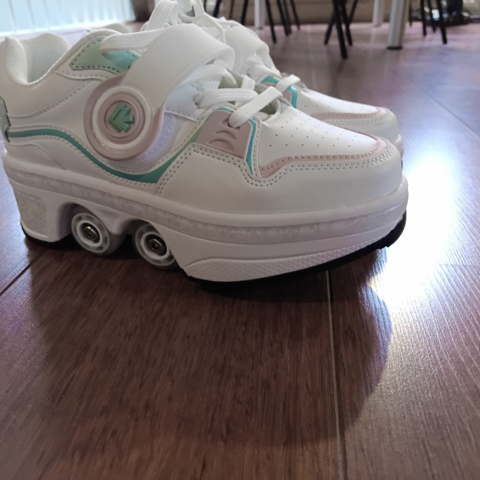 Liekick rolschaats schoenen maat 37 - Zo goed als nieuw, Kinderen en Baby's, Speelgoed | Buiten | Rolschaatsen, Ophalen of Verzenden