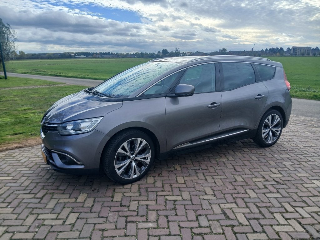Renault Grand Scenic 1.5 DCI 81KW AUT 2018 Grijs 7 zitter, Auto's, Zwart, 4 cilinders, 1850 kg, Origineel Nederlands