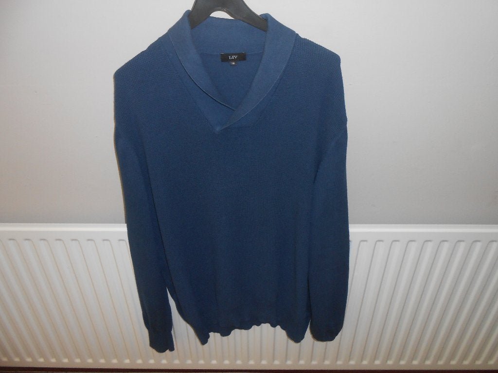 Mooie blauwe trui maat XXL van LIV, Liv, Blauw, Overige maten, Ophalen of Verzenden