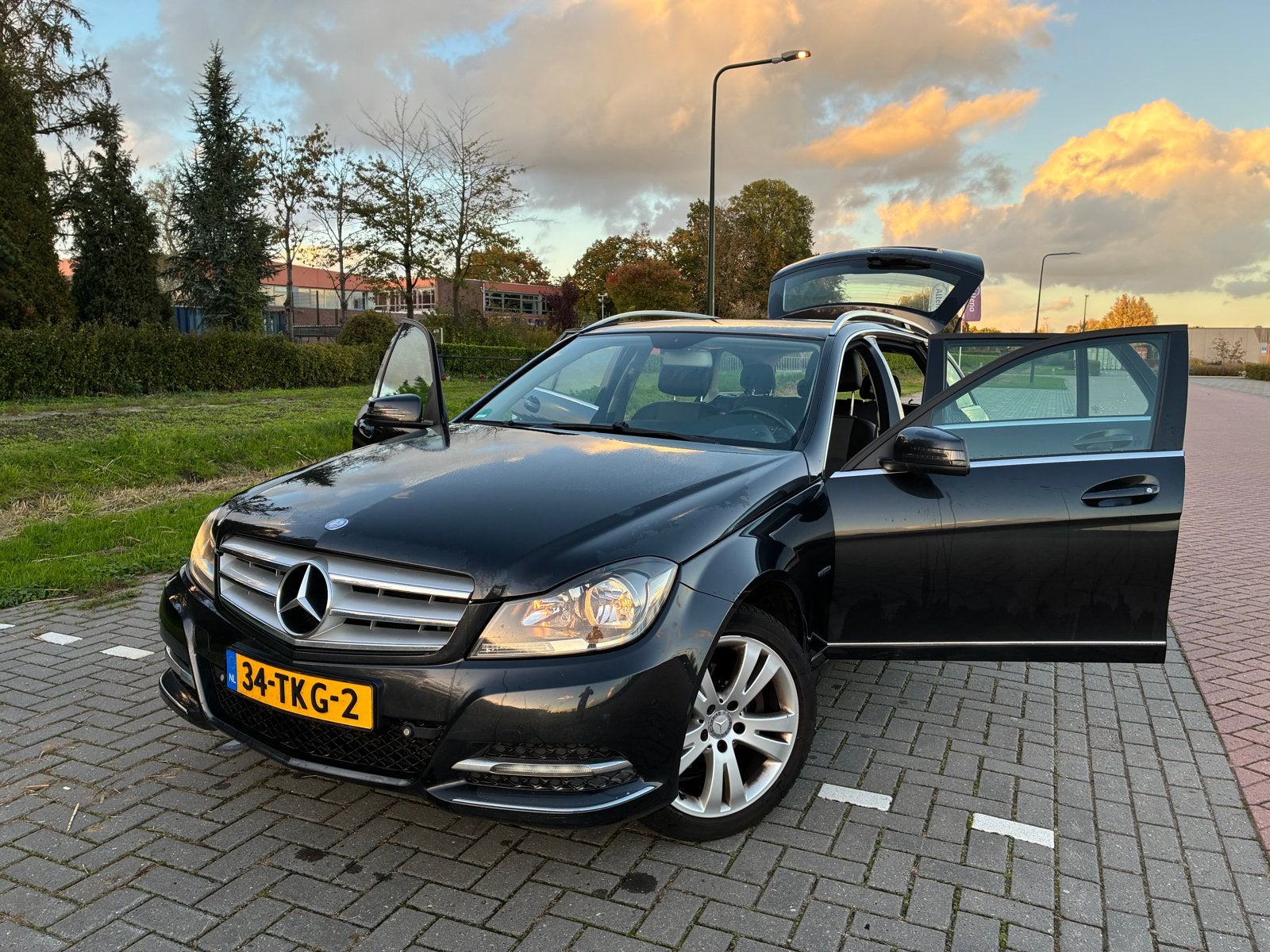 Mercedes-Benz C-Klasse C180 BE Estate Aut7 2012 Zwart, Automaat, 1800 kg, Zwart, Zwart