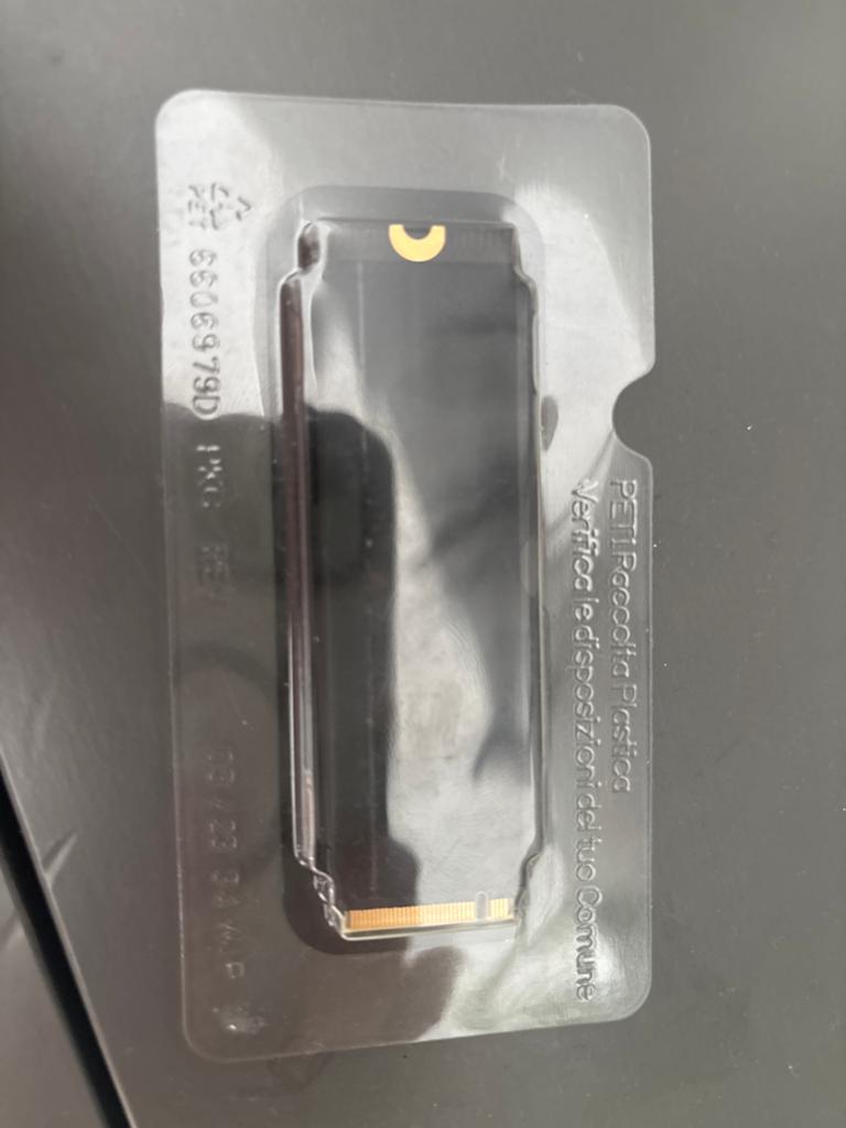 Nieuwe 512 GB NVMe M.2 SSD, Computers en Software, Harde schijven, Nieuw, Server, Intern, SSD, SATA, Ophalen
