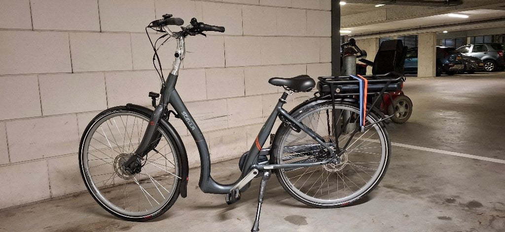 Stella Nantes Blue/Grey, extra lage instap, Zo goed als nieuw, 47 tot 51 cm, 50 km per accu of meer, Ophalen