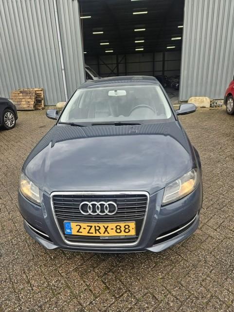 Audi A3 Sportback 1.6 TDI Attraction Advance 102 gram, Voorwielaandrijving, Euro 5, Gebruikt, 4 cilinders