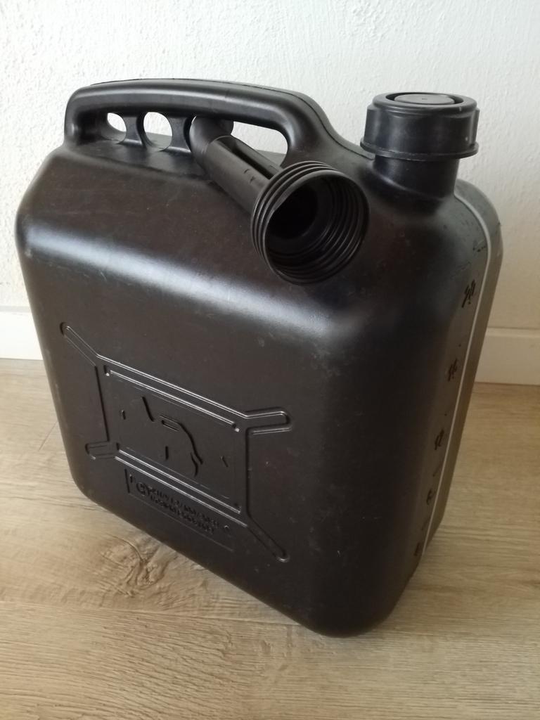 Jerrycan petrol can 20l, Watersport en Boten, Ophalen of Verzenden, Nieuw, Overige typen