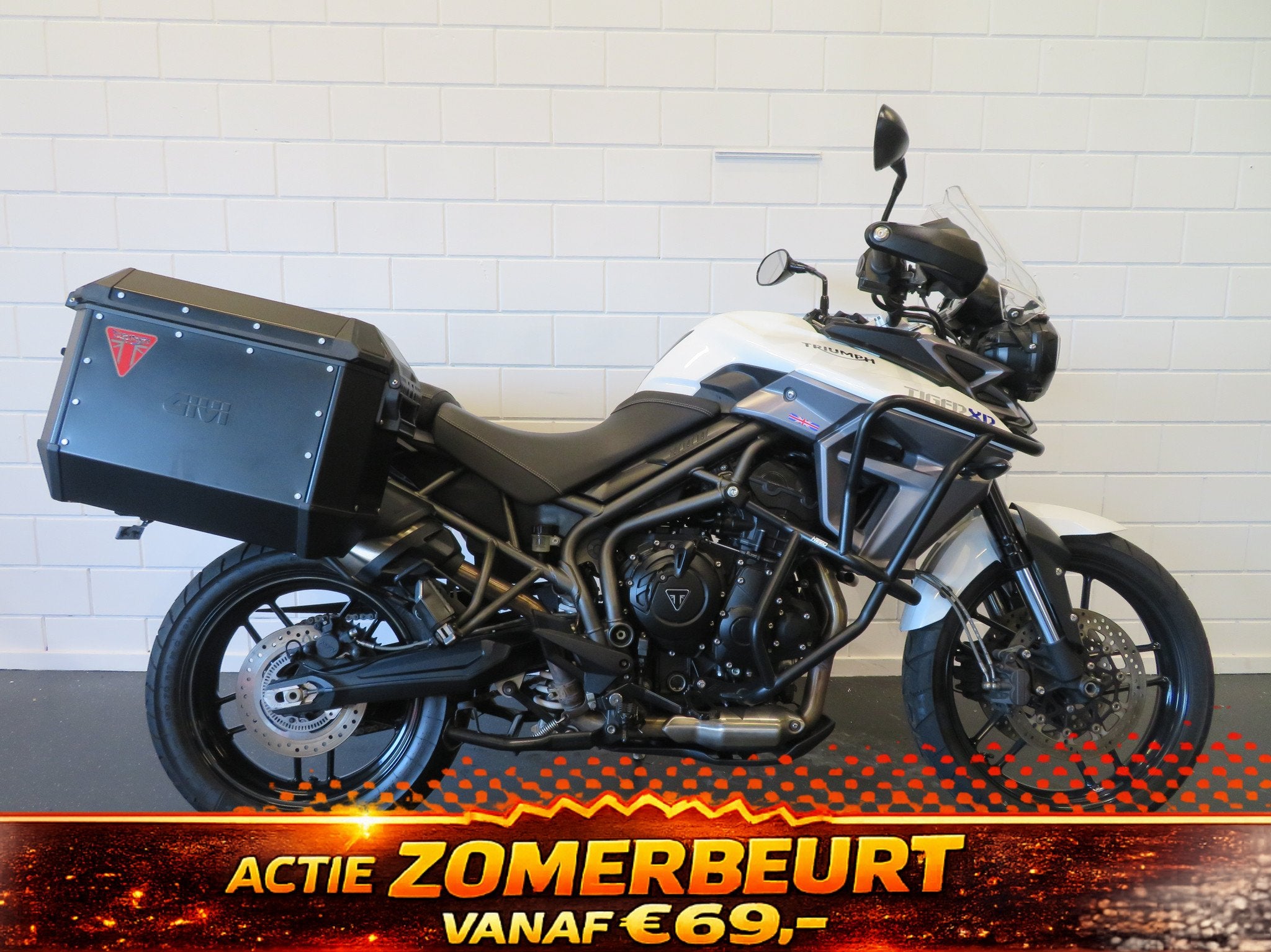 Triumph TIGER 800 XR ABS ALLROAD KOFFERS! (bj 2016), Motoren, Motoren | Triumph, Bedrijf, Toermotor