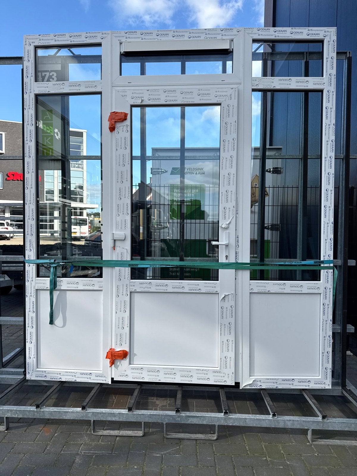 Nieuwe Gealan driedelige pui met buitendeur en HR++ glas, Ophalen, Kunststof, Nieuw, Buitendeur