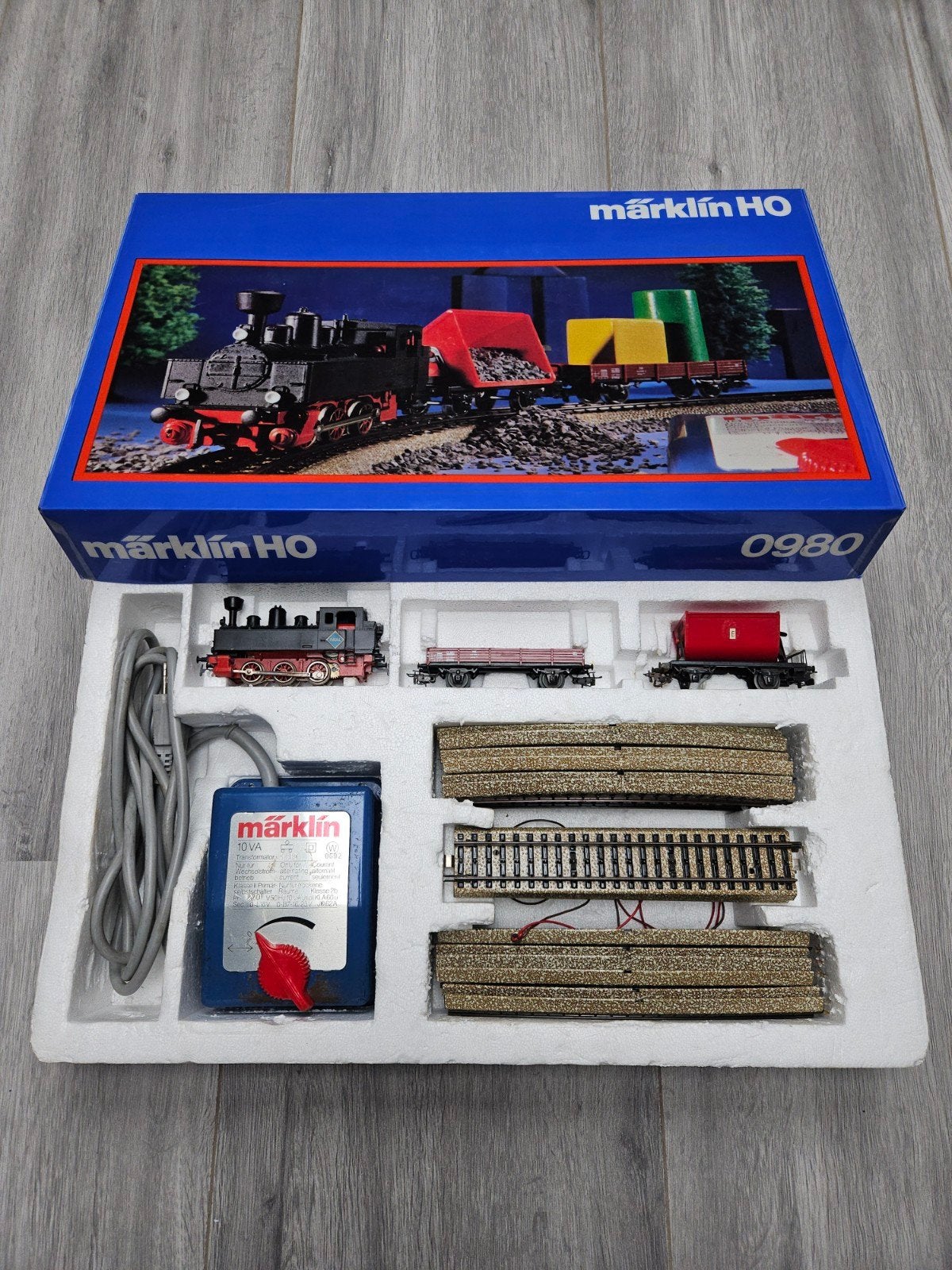 Grote collectie modelspoor H0: Märklin, Faller, Kema, Brawa, Ophalen, Wisselstroom, Gebruikt, Locomotief