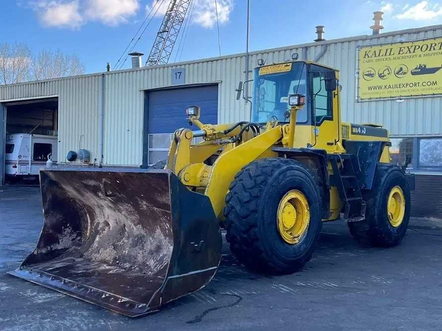 Komatsu - 2001 - WA-420 Wheel Loader - Bulldozer, Zakelijke goederen, Graafmachine