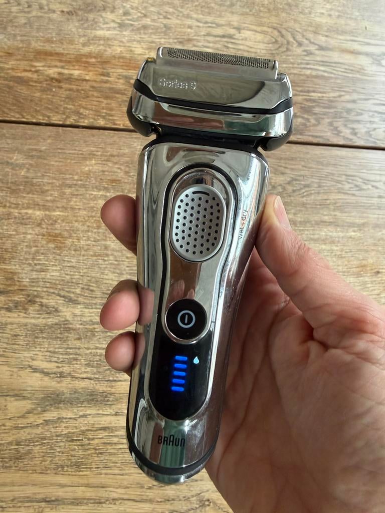 Braun Scheerapparaat Series 9 Wet & Dry met Laadstation, Ophalen of Verzenden, Gebruikt, Scheren en Epileren