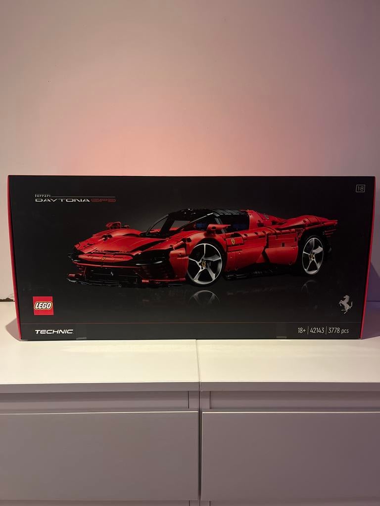 LEGO Technic Ferrari Daytona SP3 (42143) - Nieuw in doos, Kinderen en Baby's, Speelgoed | Duplo en Lego, Nieuw, Lego, Complete set