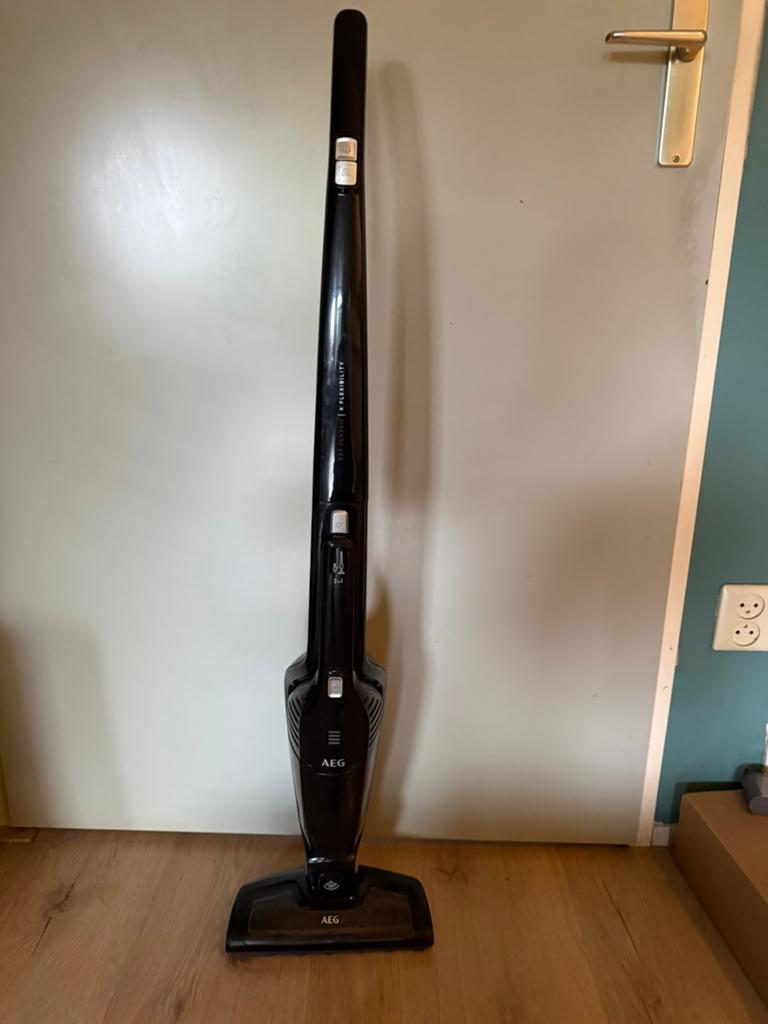 Aeg Cx7 classic, Ophalen, Gebruikt, Reservoir, AEG