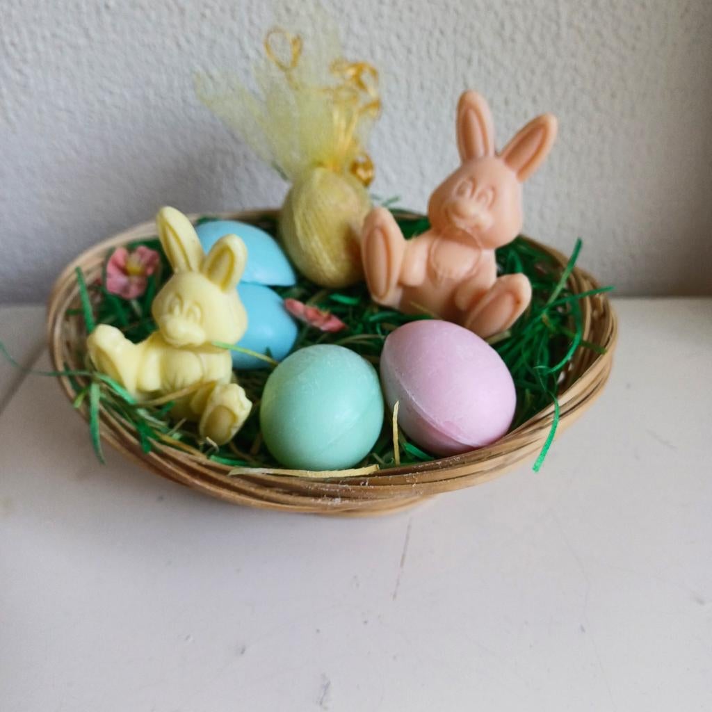 Mandje met kleine zeepjes, Ophalen of Verzenden