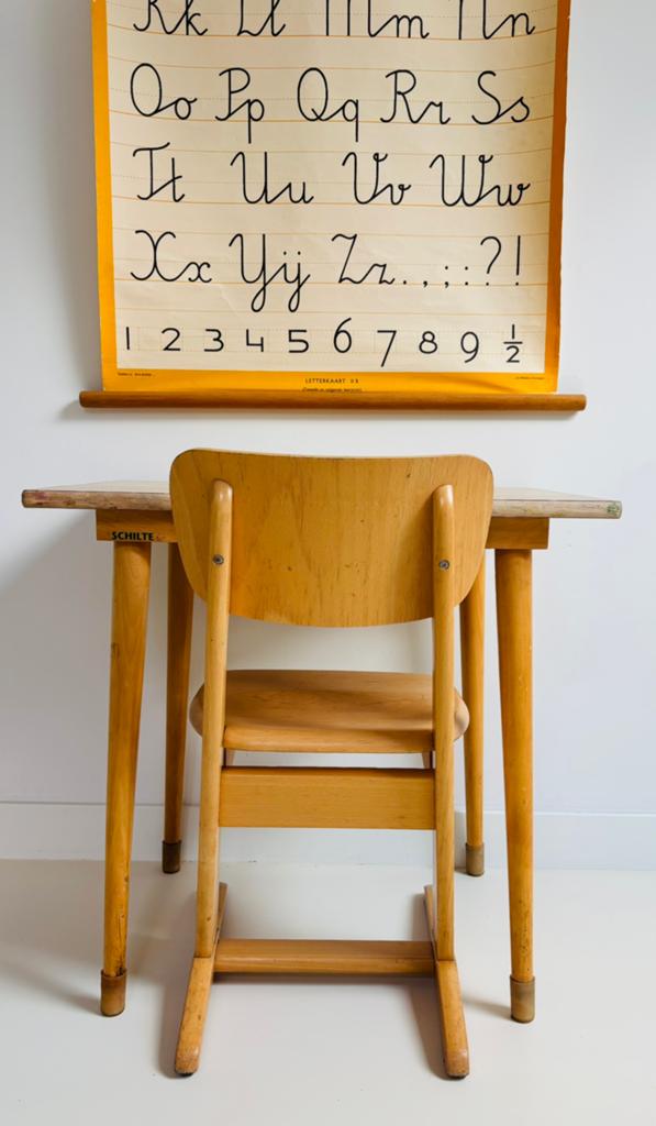 Vintage schoolsetje, Kinderen en Baby's, Kinderkamer | Tafels en Stoelen, Gebruikt, Tafel(s) en Stoel(en), Ophalen
