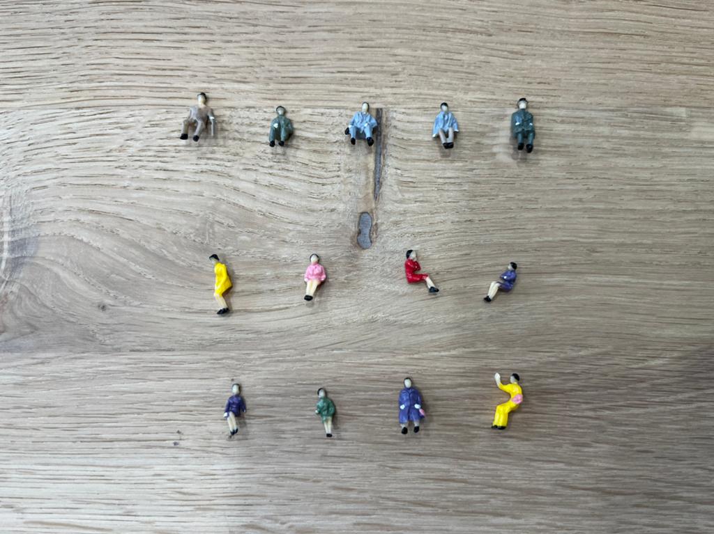 H0 Passagiers / Zittende Figuren / Poppetjes Set 5 ( 1:87 ), Ophalen of Verzenden, Nieuw, Overige typen, Overige merken