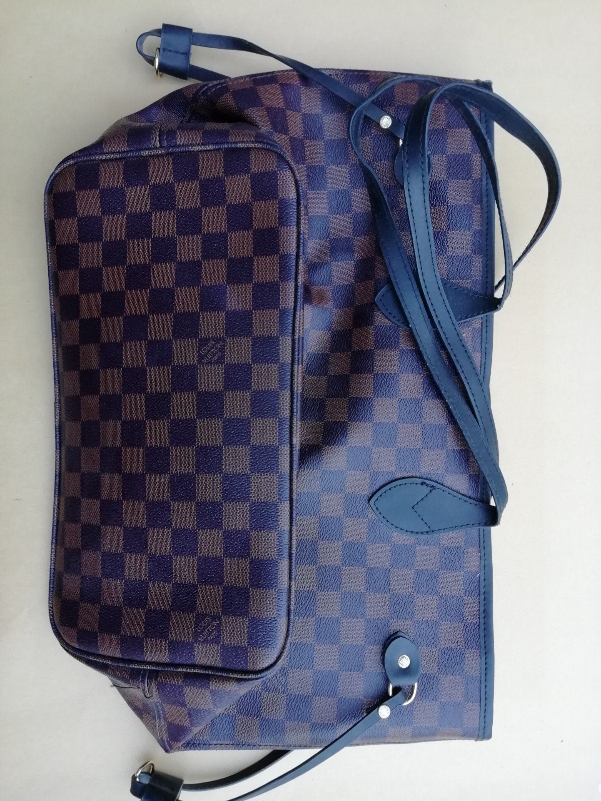Merk tassen en toilettas - Louis Vuitton, Charm, Valentino, Ophalen of Verzenden