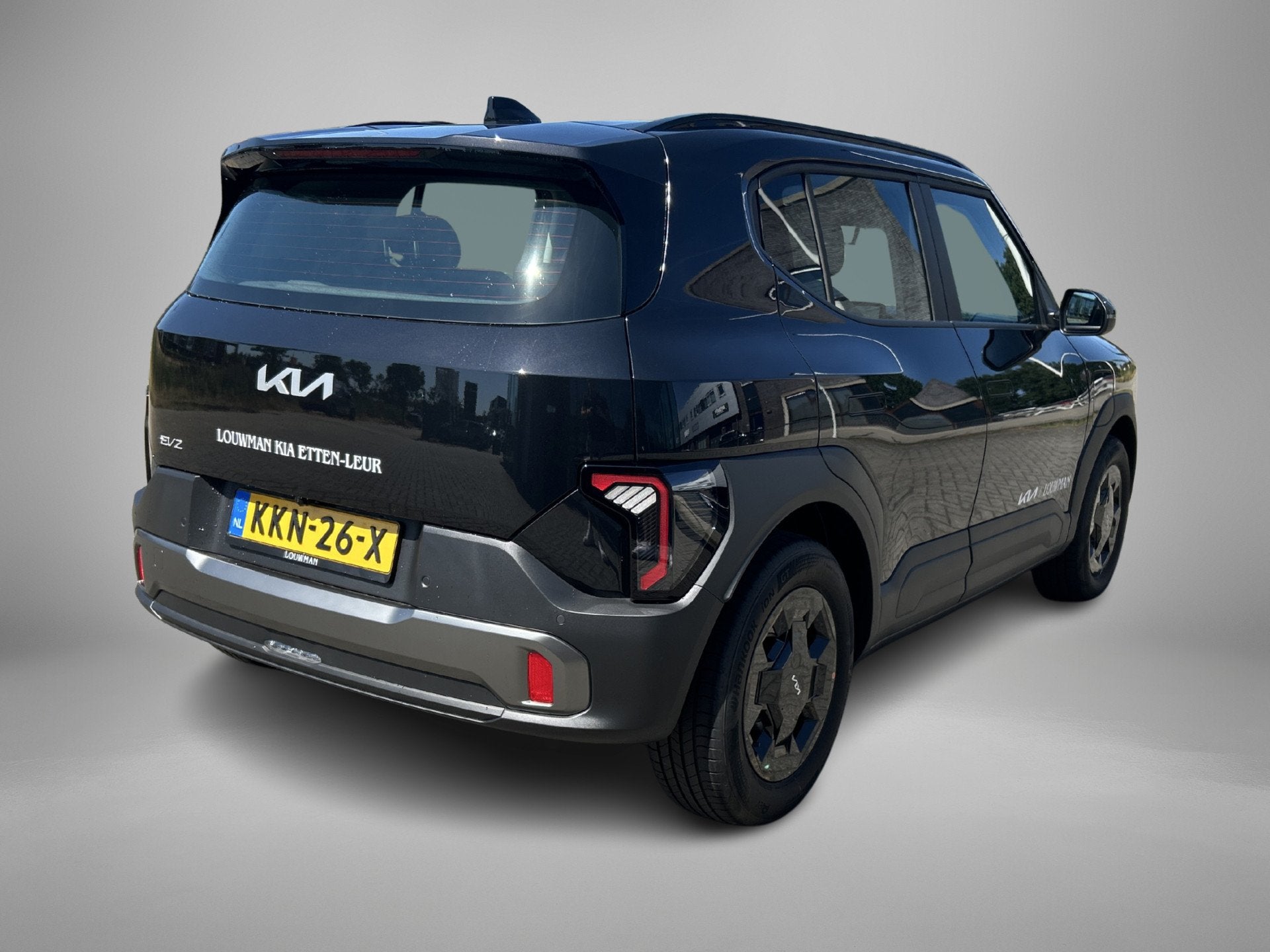 Kia EV2 Air 42.2 kWh 4p. | Company Car | 10 Jaar Garantie |, 12 maanden, Stof, 1520 kg, Zwart