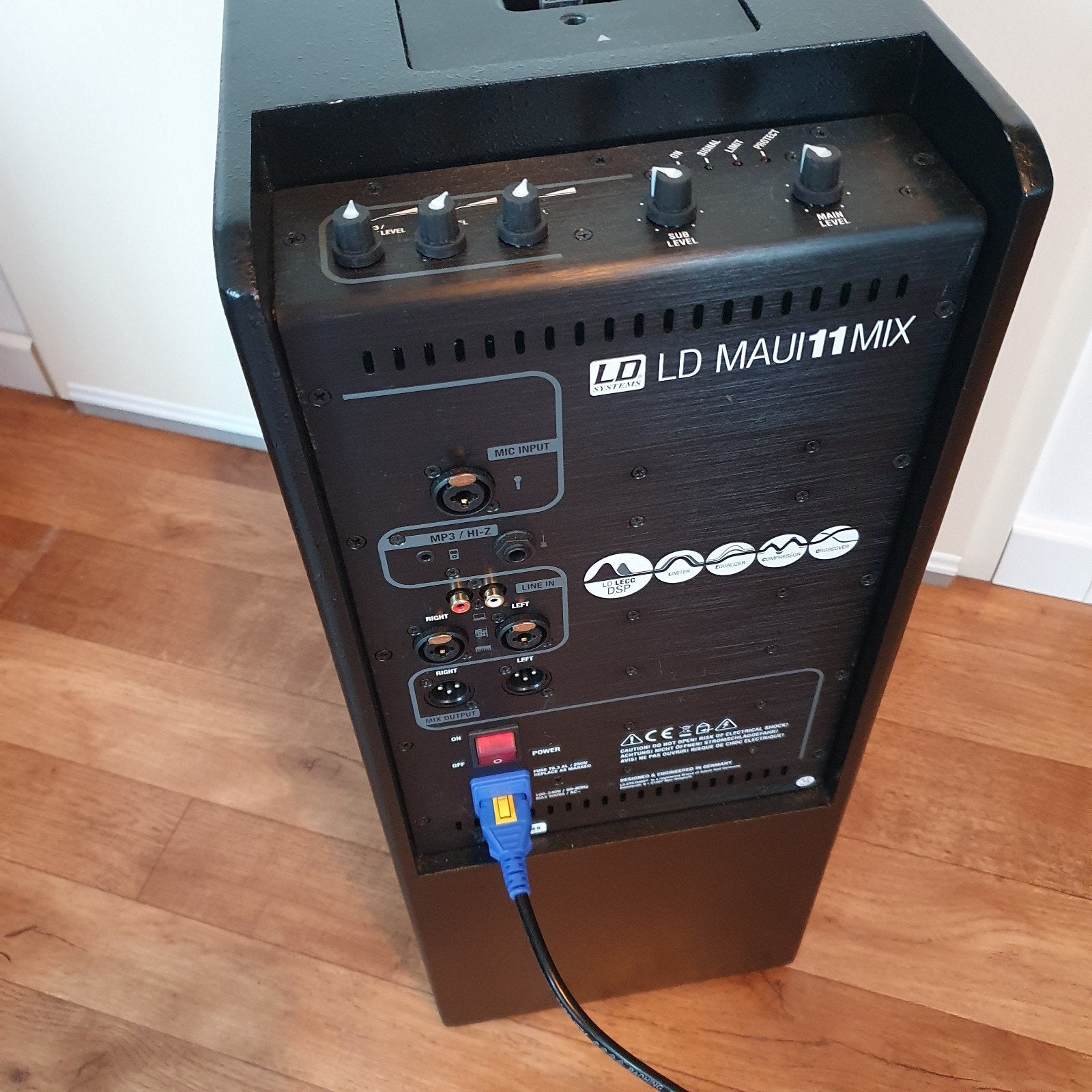 LD MAUI  11 Mix  kolom versterk, Ophalen of Verzenden, Zo goed als nieuw, Minder dan 500 watt