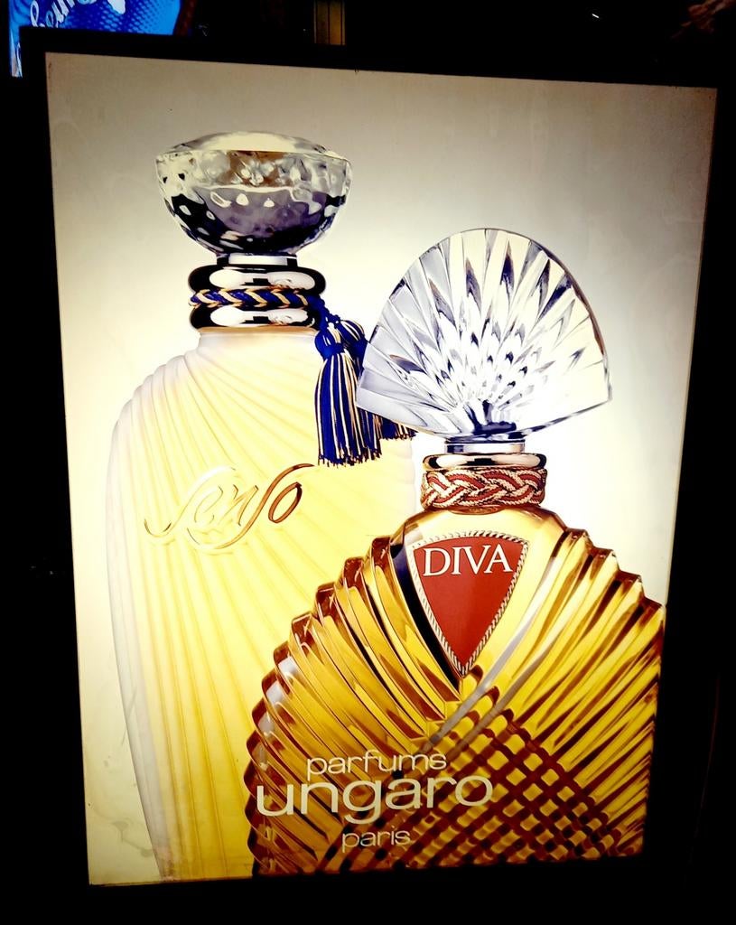Prachtige lichtbak, lichtreclame Ungaro parfums Diva & Senso, Ophalen, Gebruikt, Overige typen