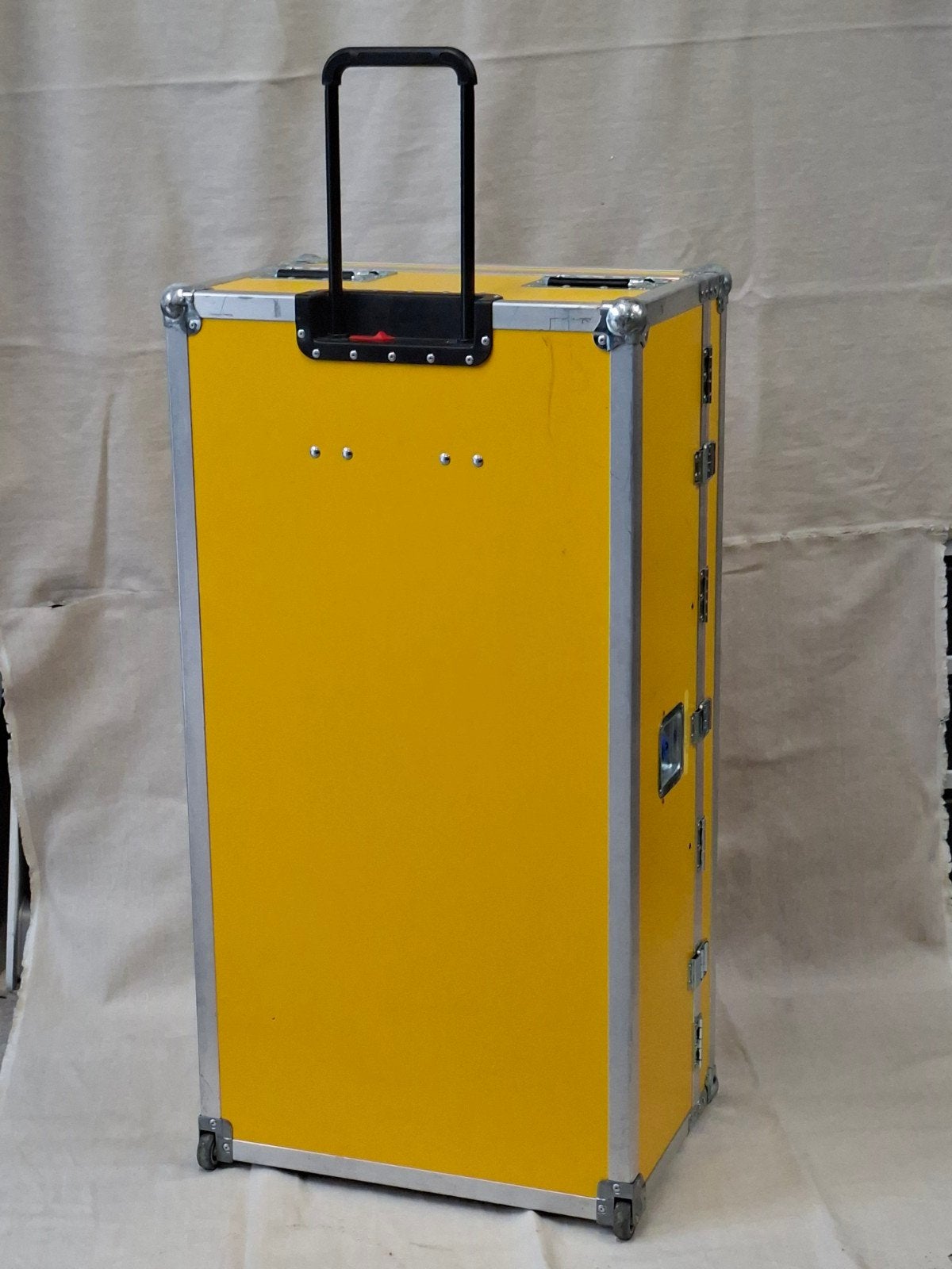 Gele flightcase met wielen en uitschuifbare  handvat, Ophalen, Gebruikt, Overige instrumenten, Flightcase