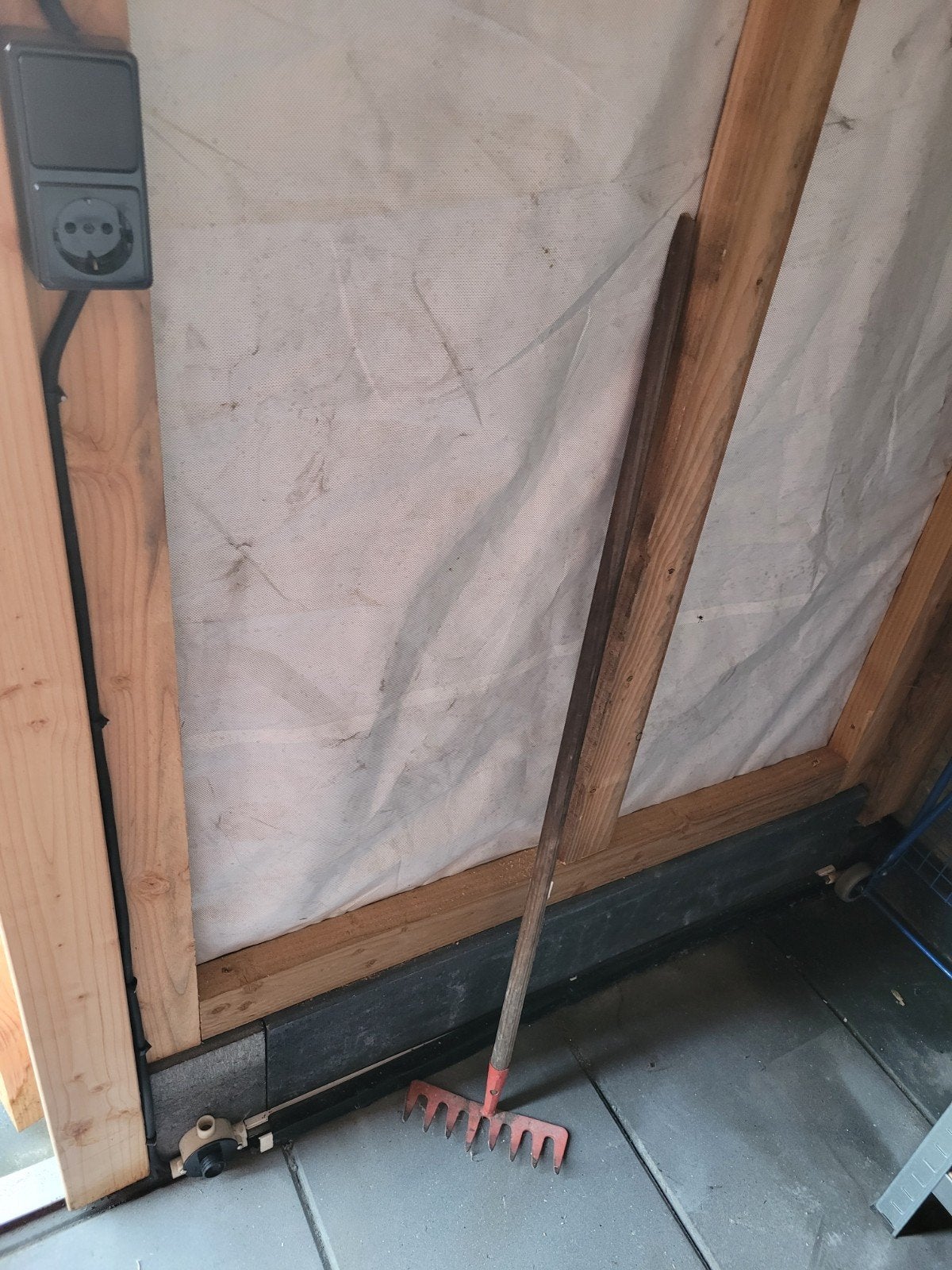Gebruikte hark met houten steel, Ophalen, Gebruikt, Hark