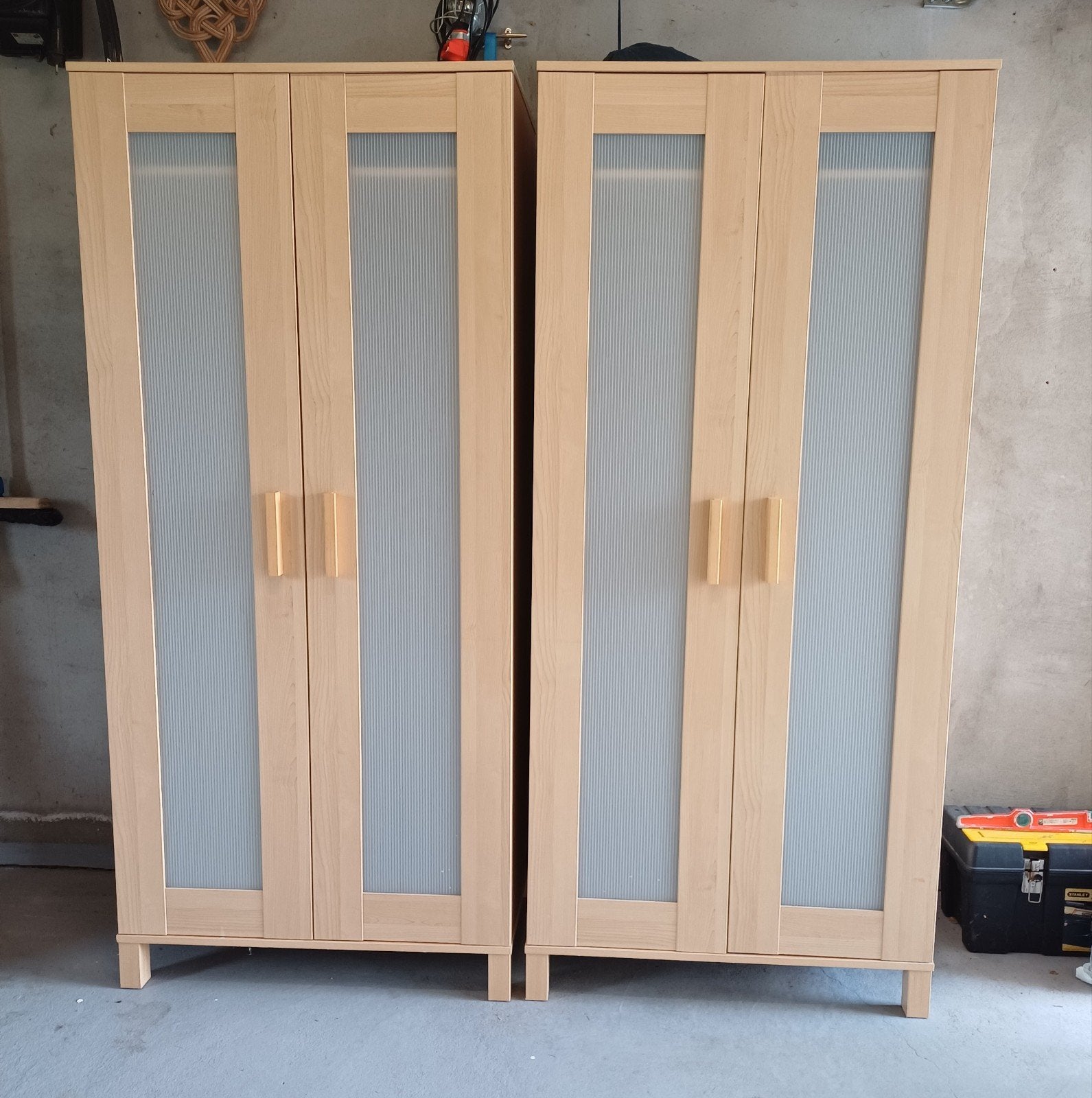 hangkasten IKEA met 1 legplank. in goede staat., Huis en Inrichting, Ophalen, Zo goed als nieuw