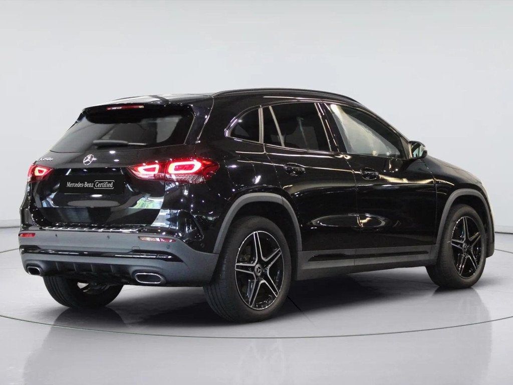 Mercedes-Benz GLA 250 e Business Solution AMG Limited, Auto's, Leder en Stof, Zwart, Bedrijf, Hybride Elektrisch/Benzine