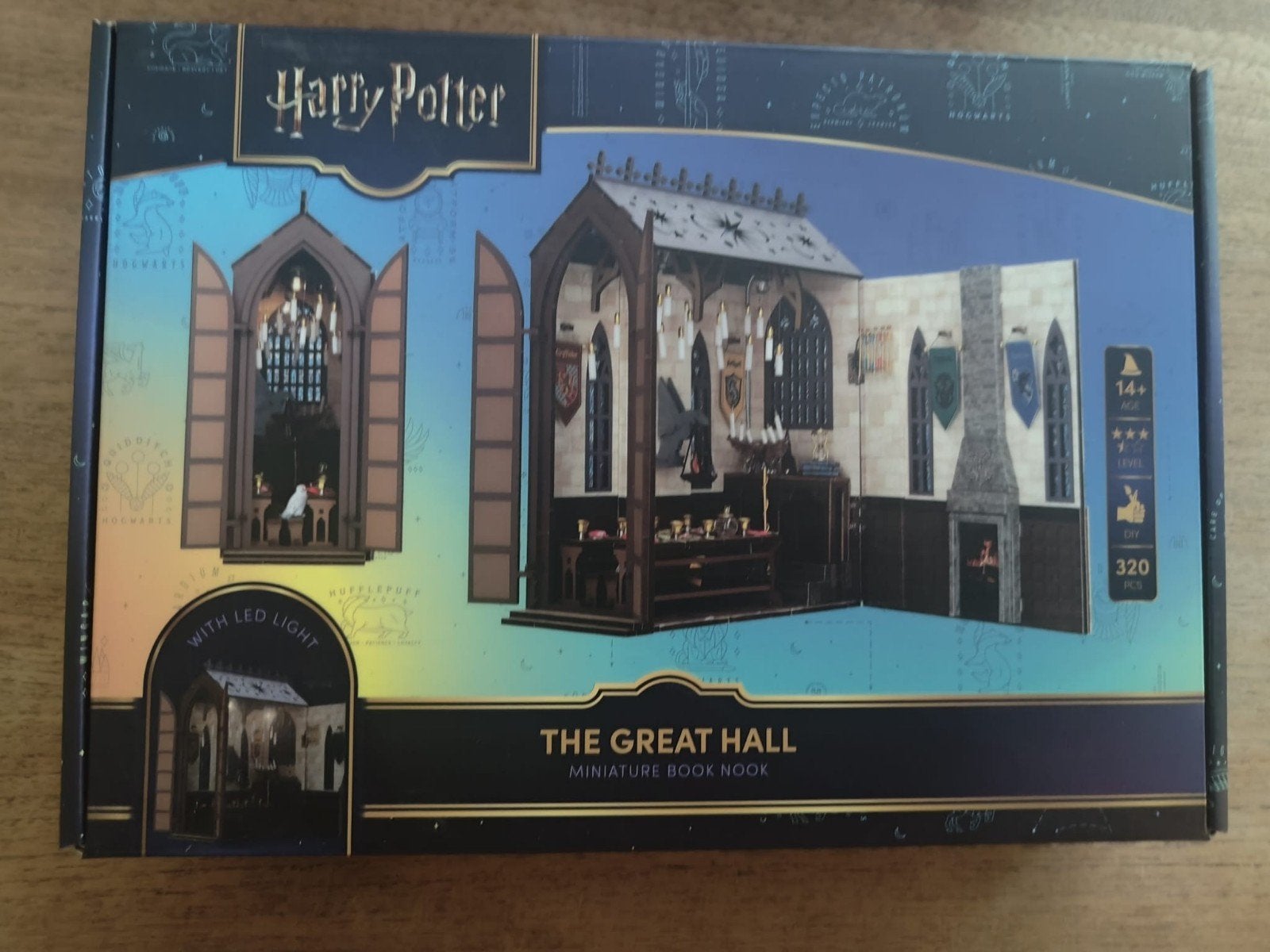 Harry Potter The Great Hall Miniatuur Boekensteun met LED, Verzenden, Nieuw, Overige typen