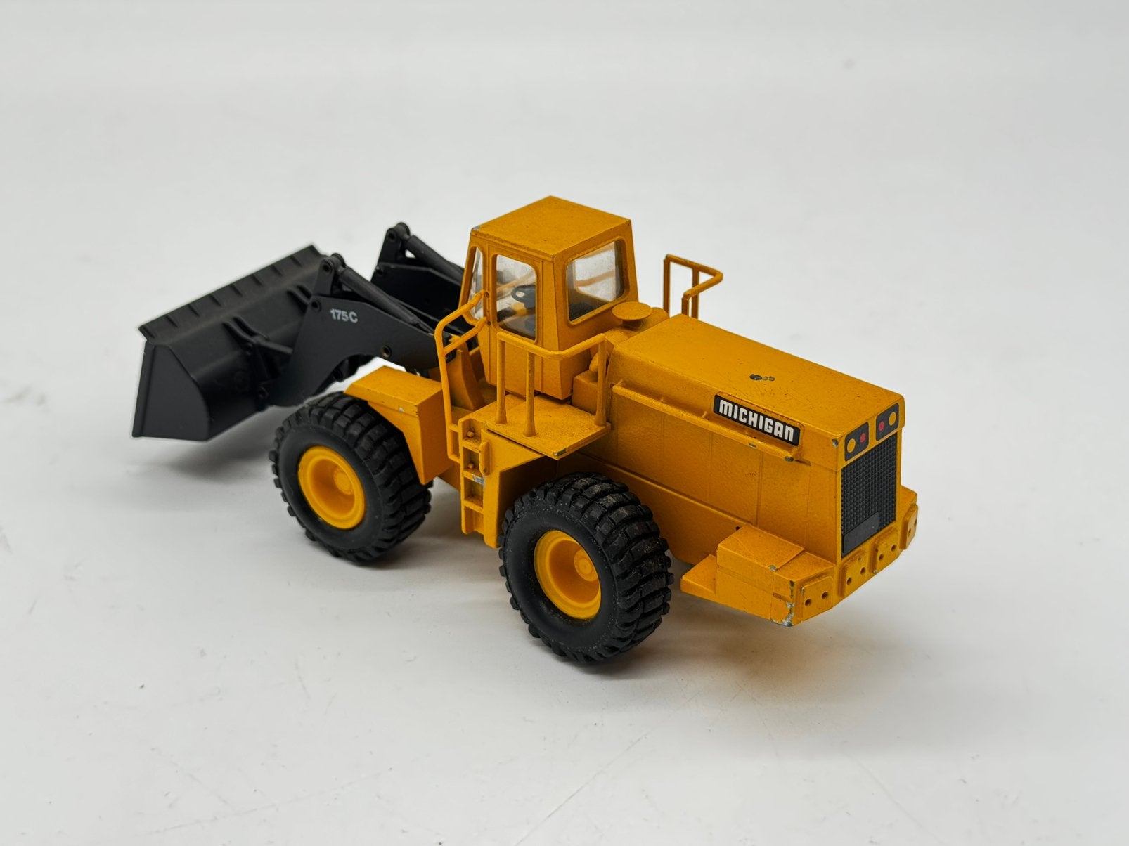 CONRAD MICHIGAN 175C SHOVEL LAADSCHOP