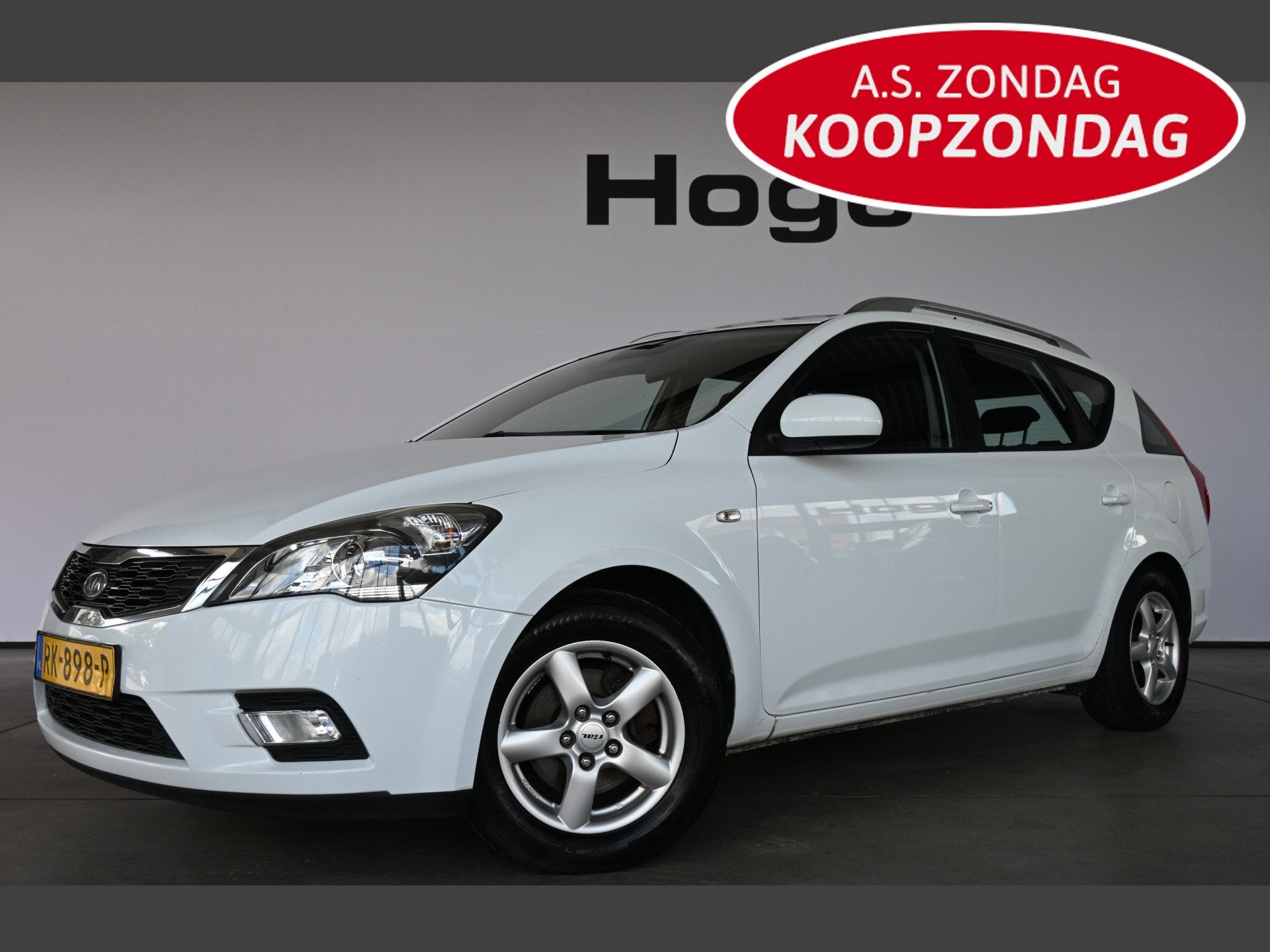Kia cee'd 1.4 CVVT X-tra Airco Trekhaak Stoelverwarming All, Auto's, Voorwielaandrijving, Euro 5, Stof, Gebruikt