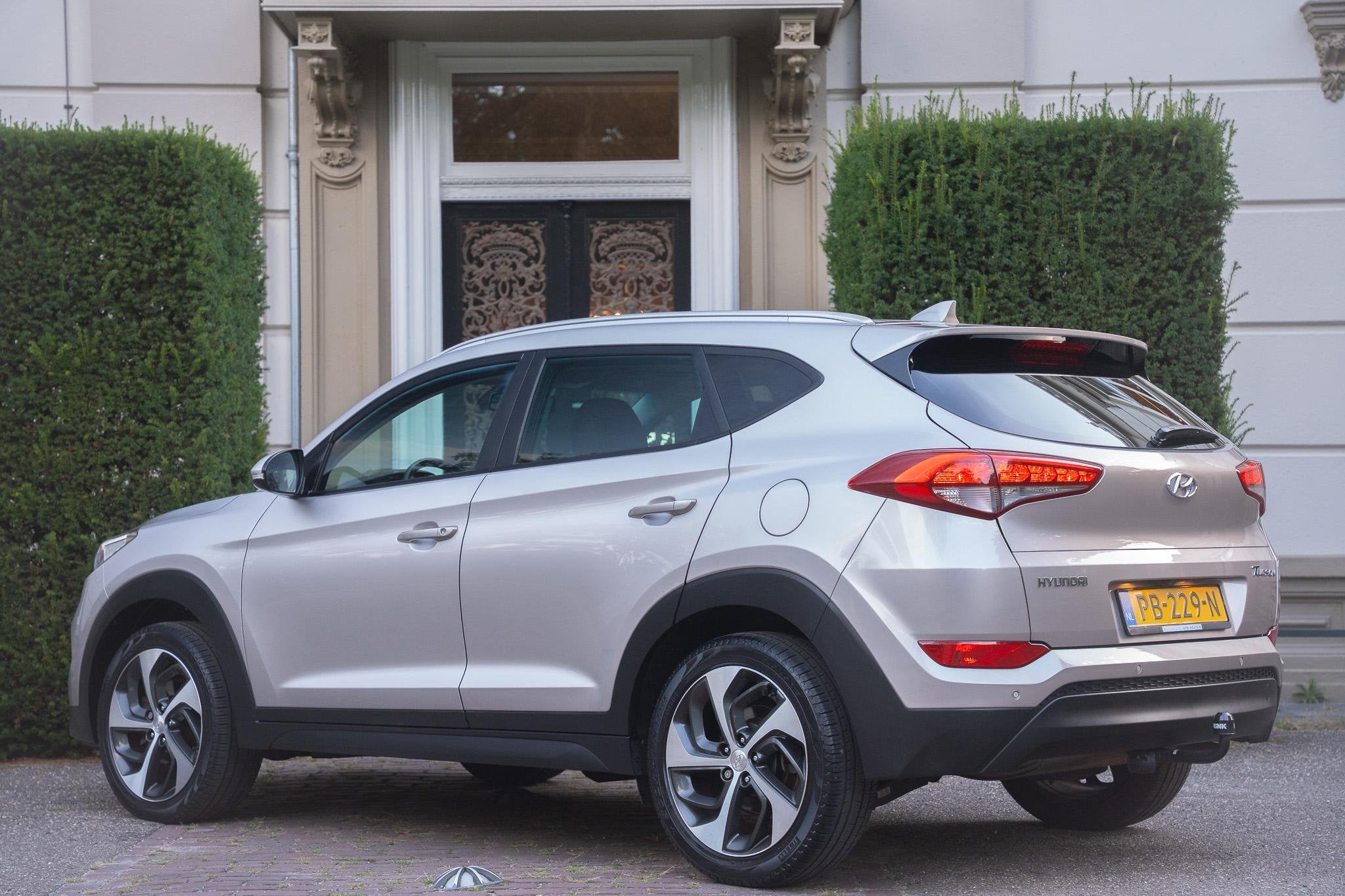 Hyundai Tucson 1.6 GDi Anniversary Edition TREKHAAK | CAMERA, Auto's, Voorwielaandrijving, Stof, Gebruikt, 4 cilinders