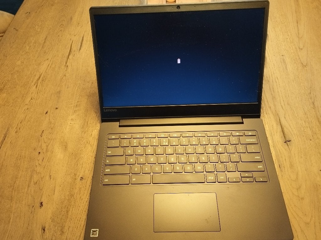 Lenovo chromebook S330, Computers en Software, Chromebooks, Ophalen, 14 inch, 4 GB of minder, Zo goed als nieuw