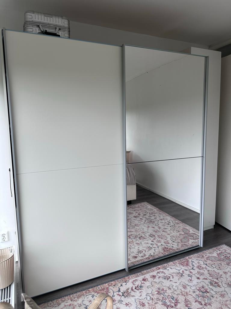 Kast schuifdeuren en spiegel, Gebruikt, 200 cm of meer, 150 tot 200 cm, Overige houtsoorten