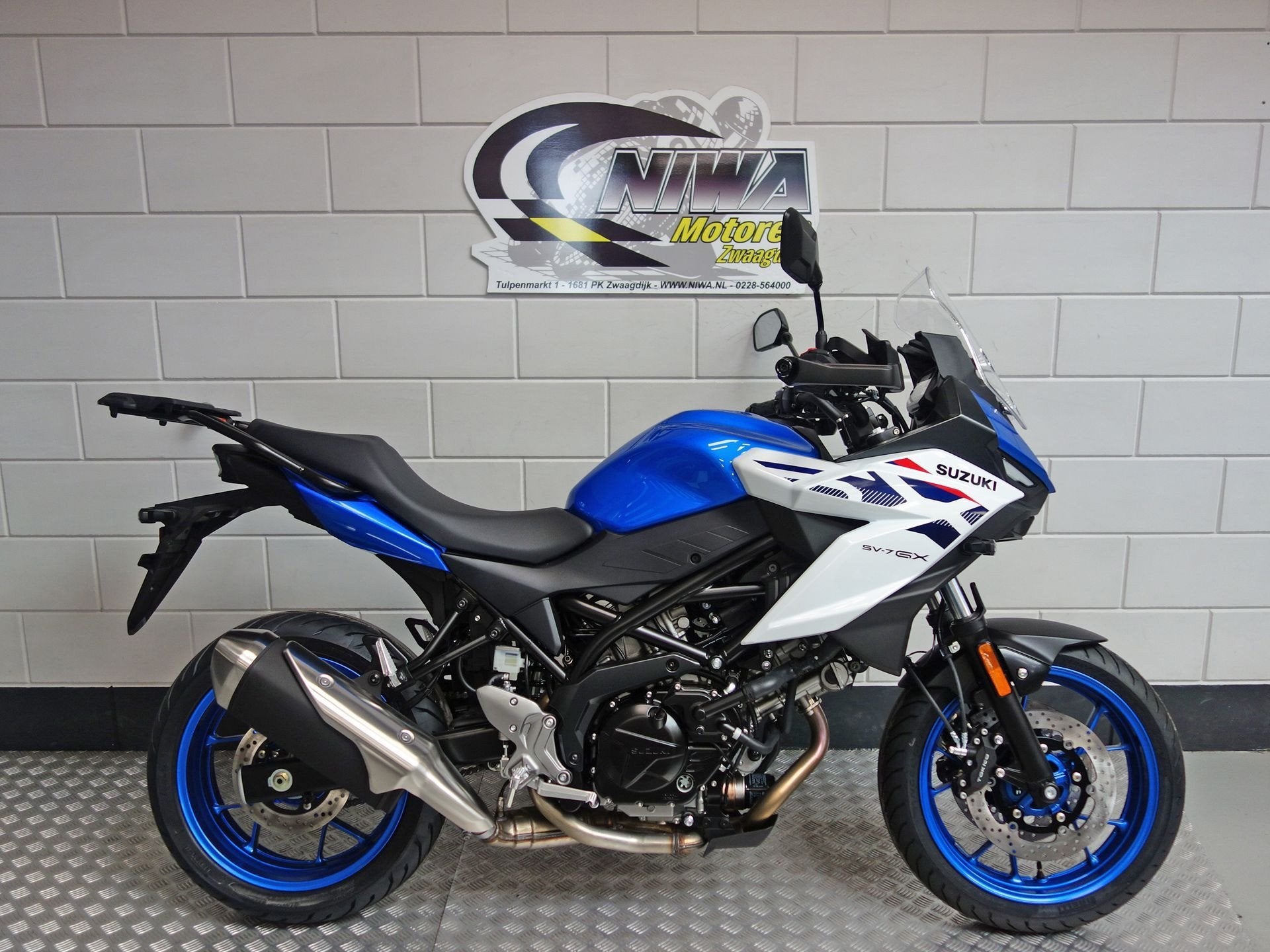 Suzuki SV-7GX, Motoren, Toermotor, 645 cc, 12 t/m 35 kW, Gebruikt