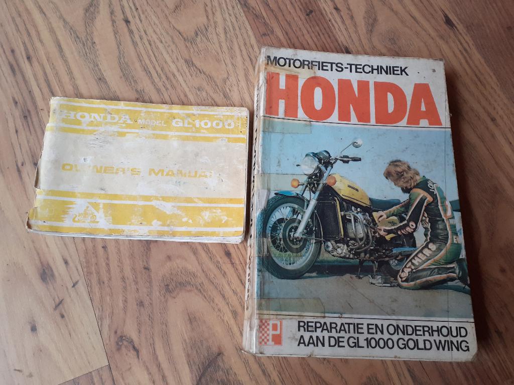 Honda Goldwing onderdelen, Ophalen