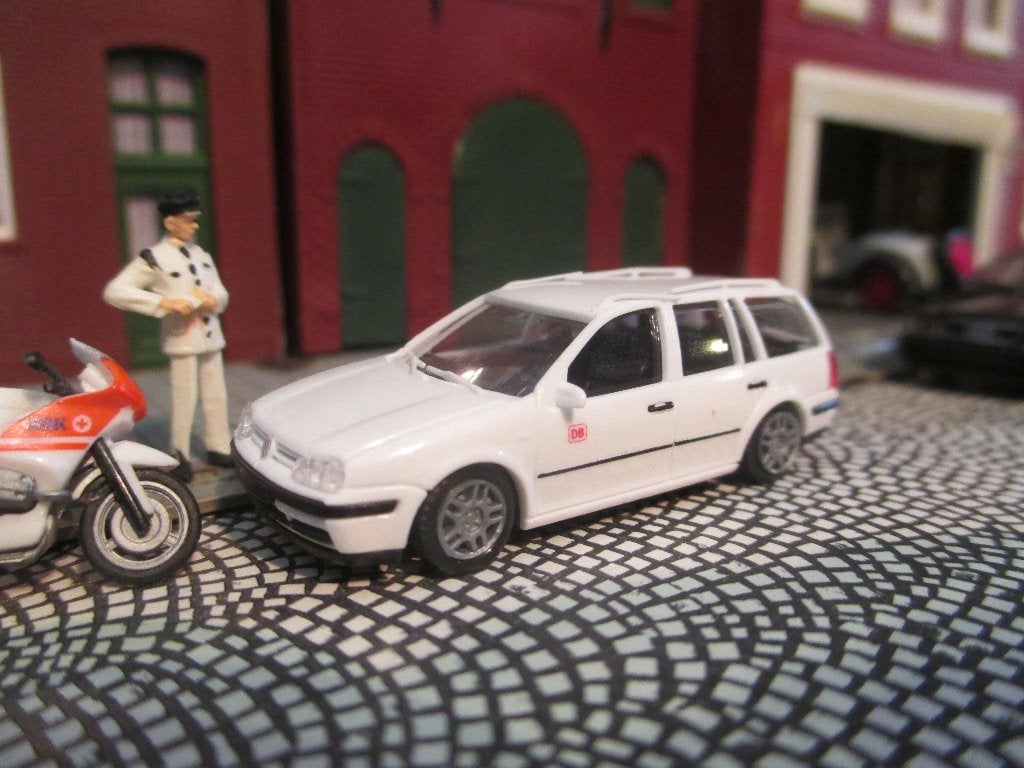 Volkswagen Golf Mk.4 Variant - AWM DB met dakrailbreukjes, Ophalen of Verzenden, Gebruikt, Auto, Rietze