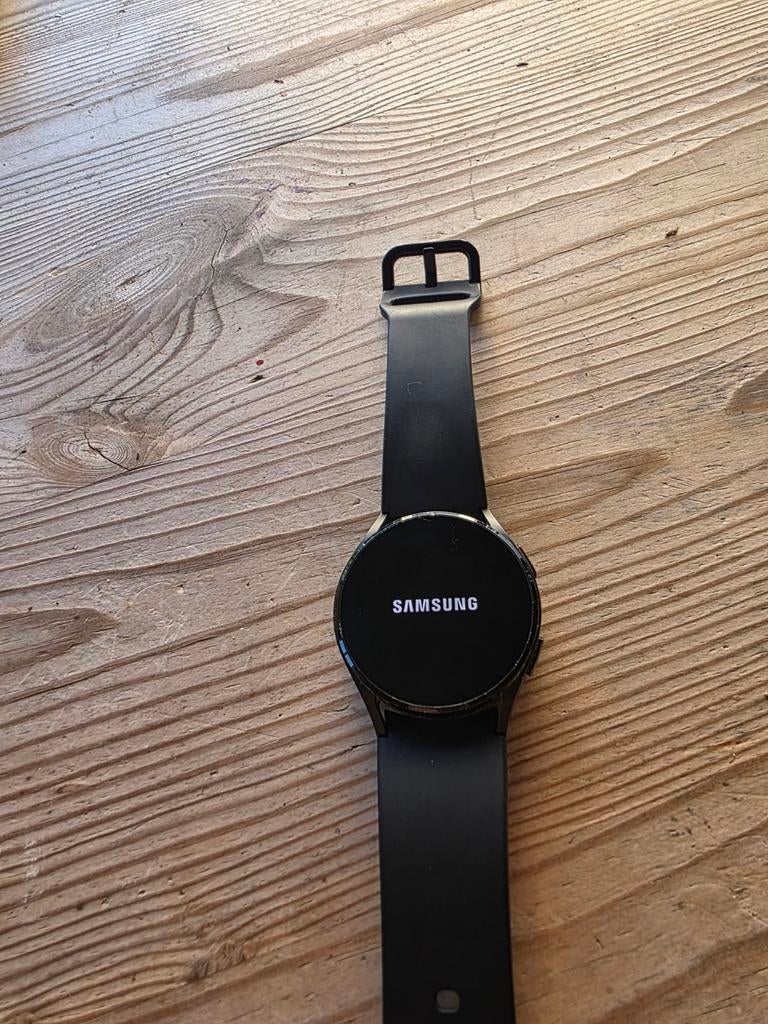 Samsung Galaxy Watch4 Zwart - Zo goed als nieuw, Zwart, Ophalen of Verzenden, Zo goed als nieuw, GPS