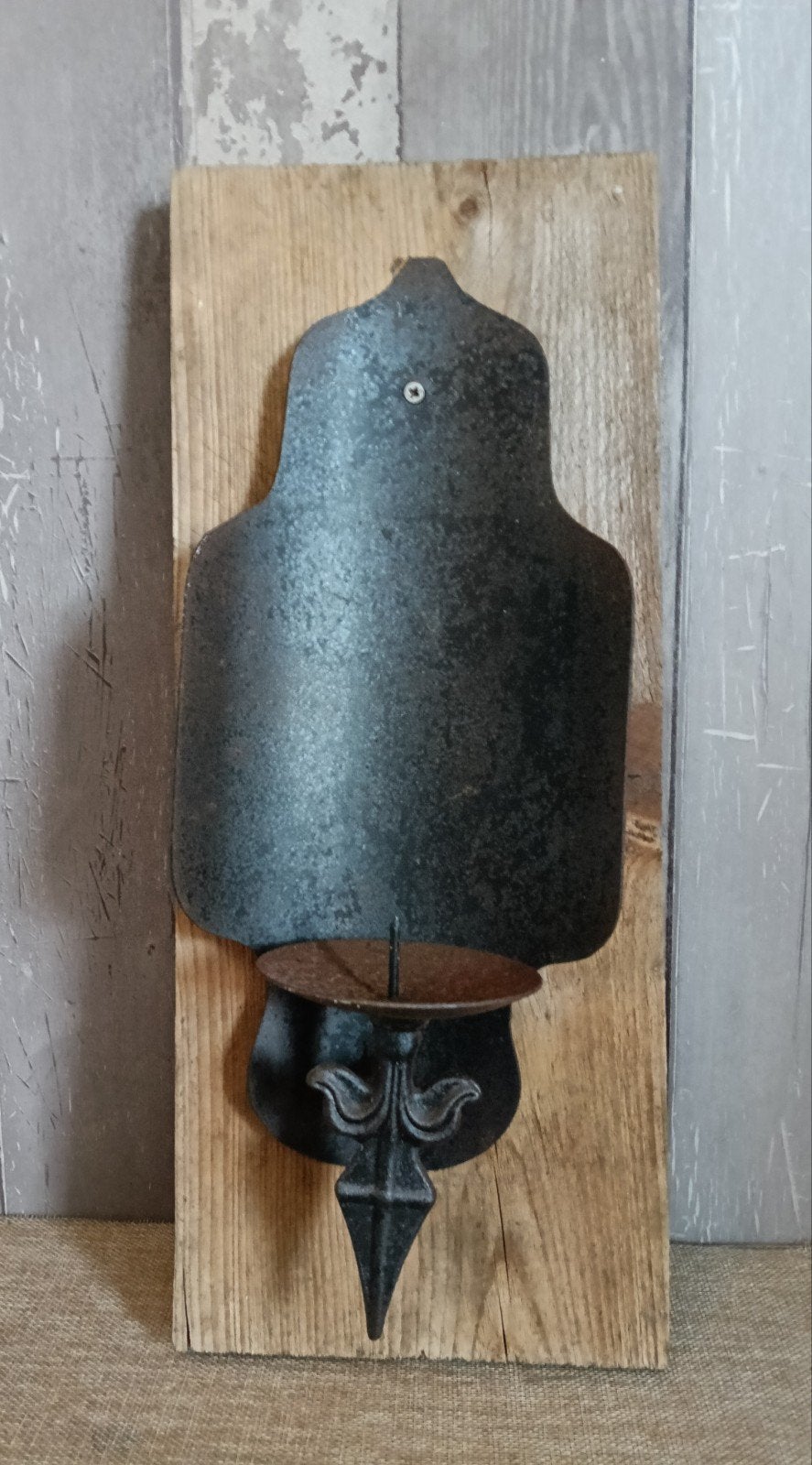 Rustieke kaarsenstandaard op houten plank - 19x13x3 cm, Huis en Inrichting, Woonaccessoires | Kandelaars en Kaarsen, Ophalen of Verzenden