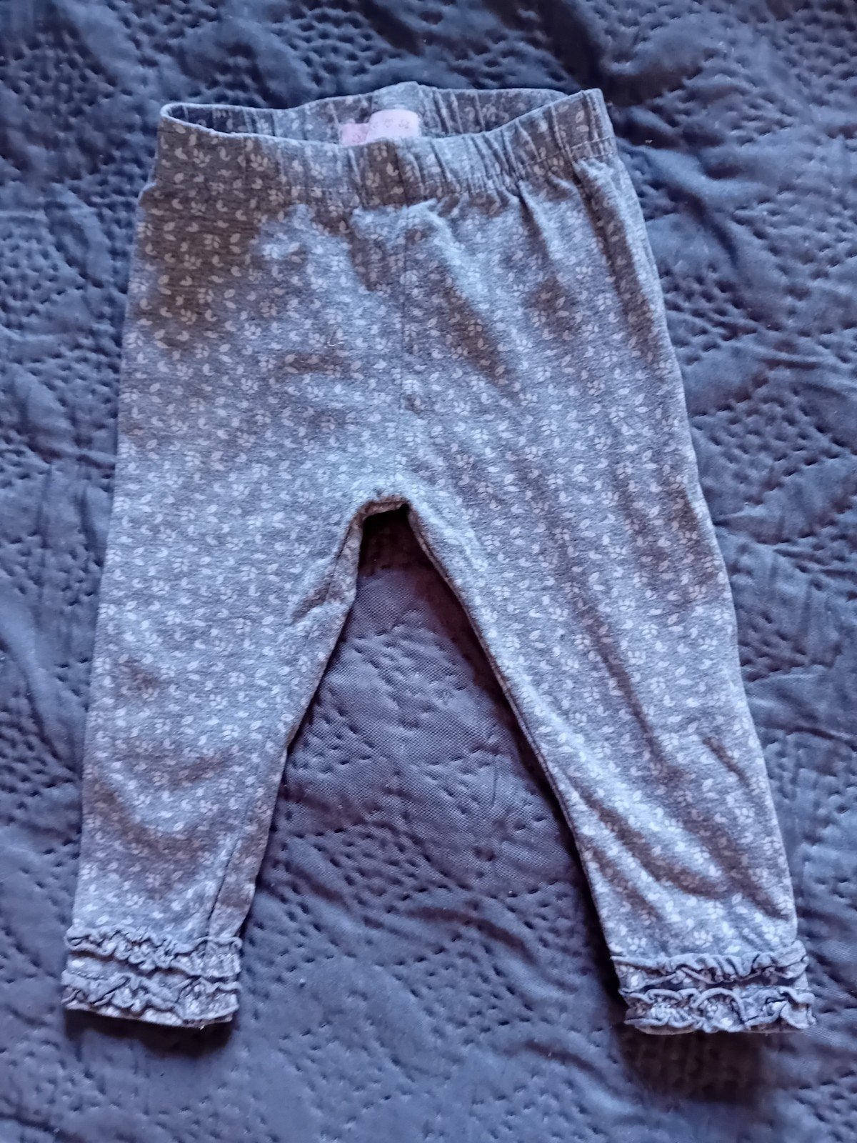 Wibra legging met ruches, maat 74, Kinderen en Baby's, Gebruikt, Broekje, Meisje, Ophalen of Verzenden